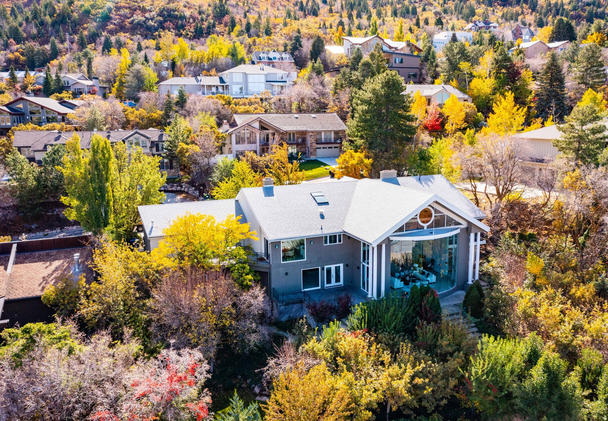 main property photo 25