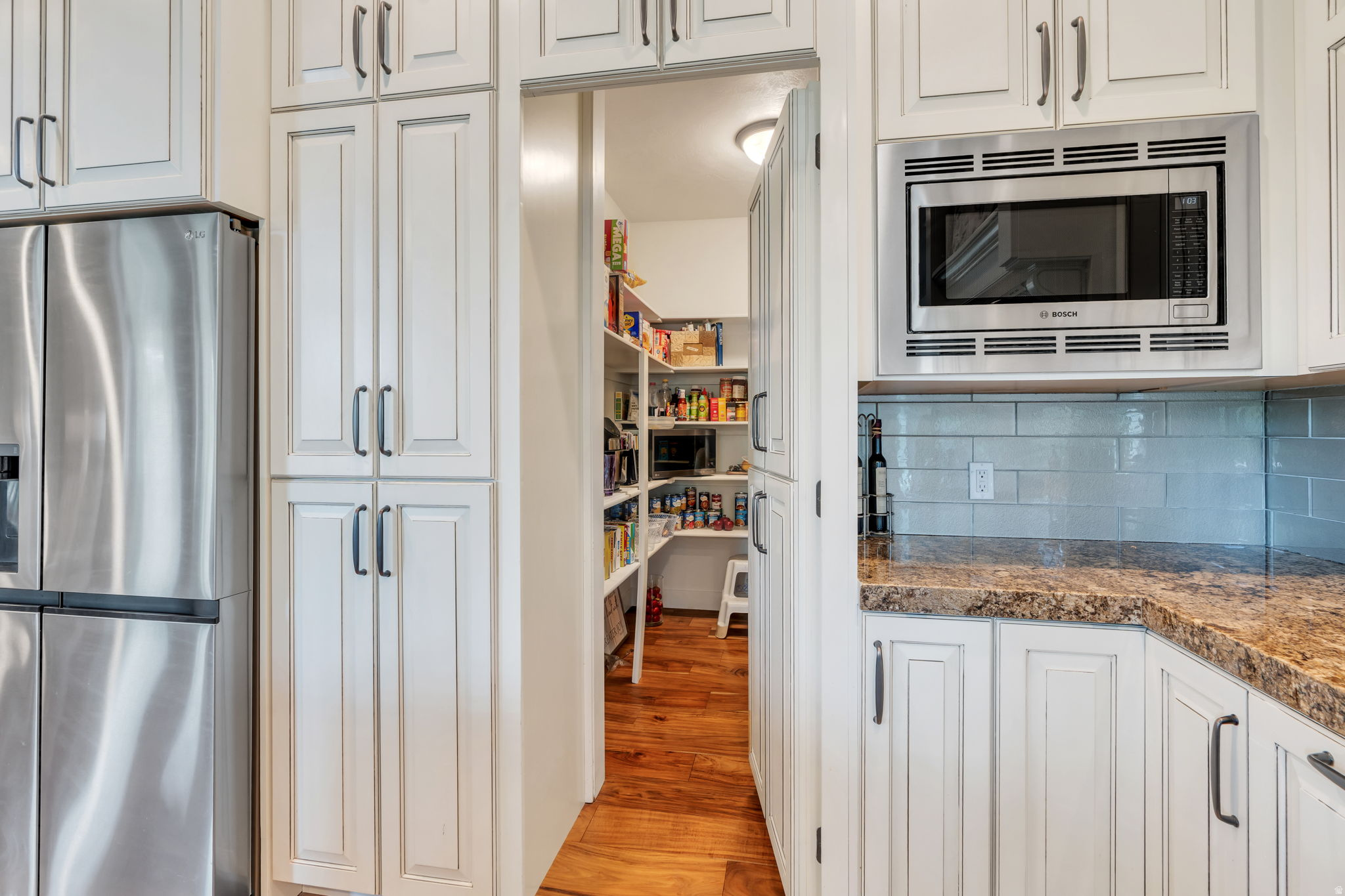 main property photo 20