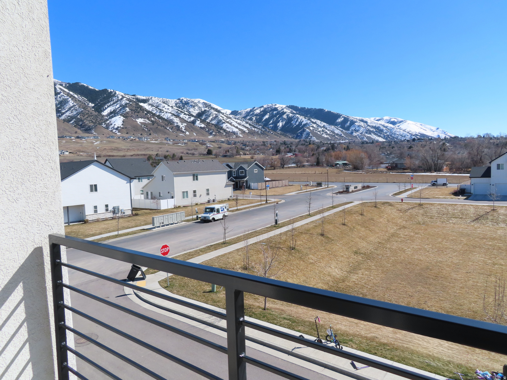 main property photo 13