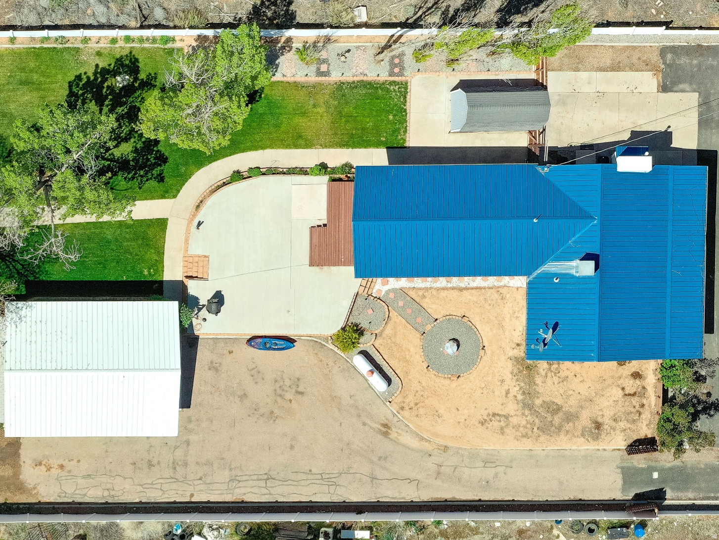 main property photo 29