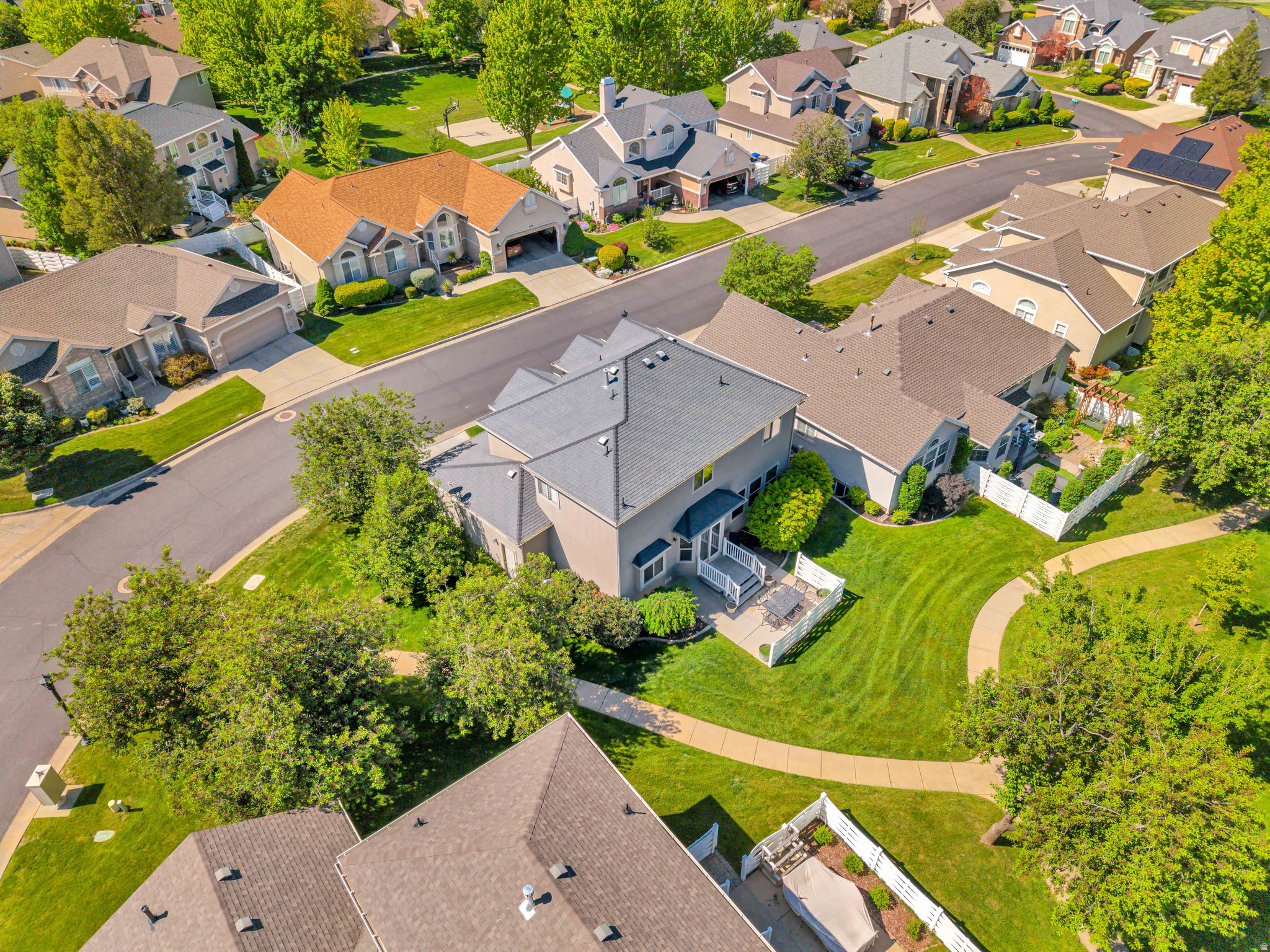 main property photo 41