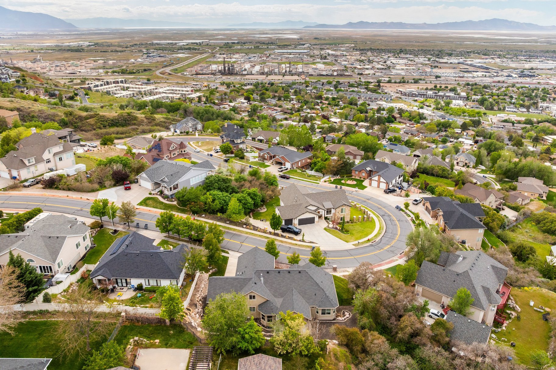 main property photo 50