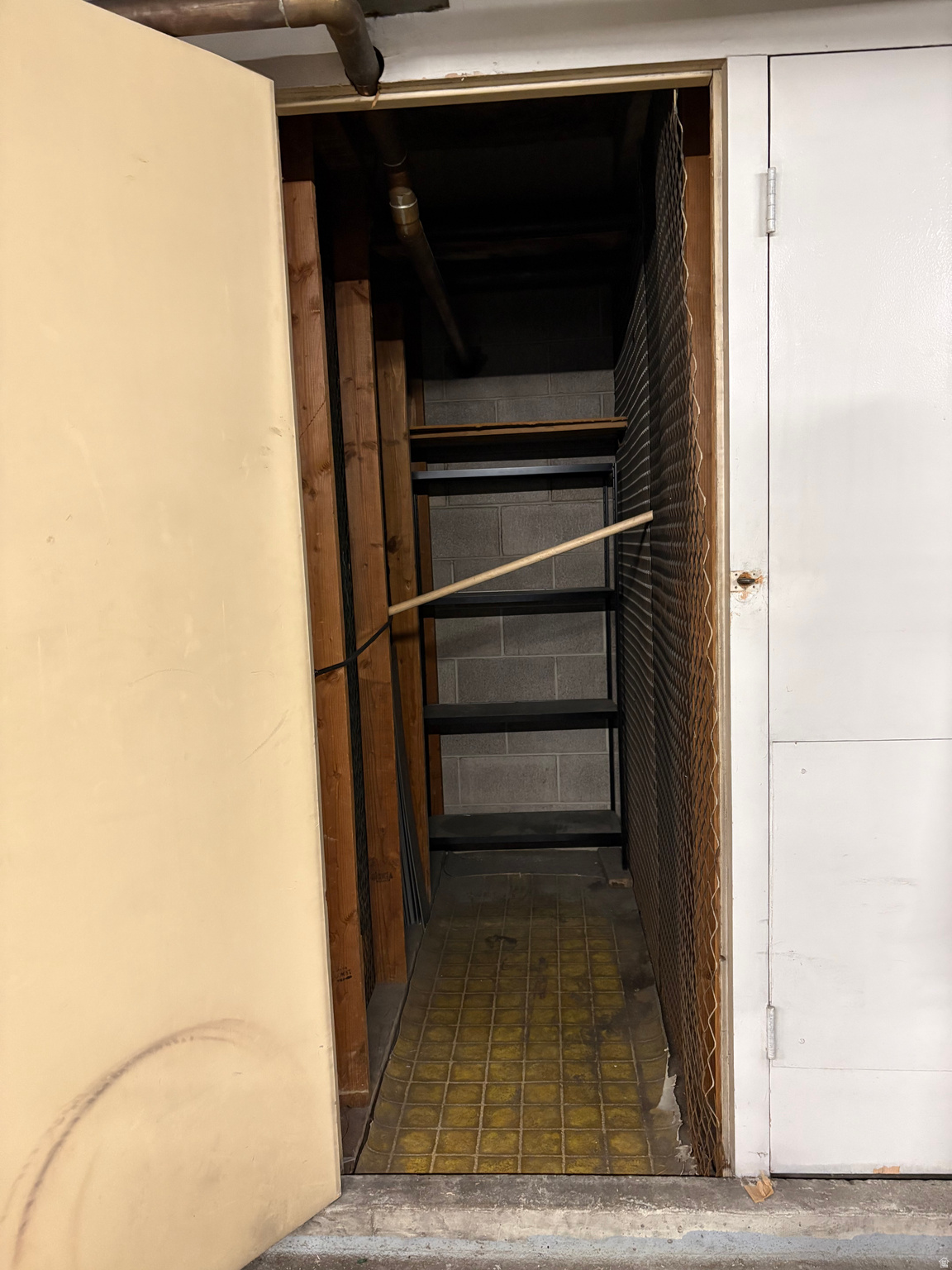main property photo 33