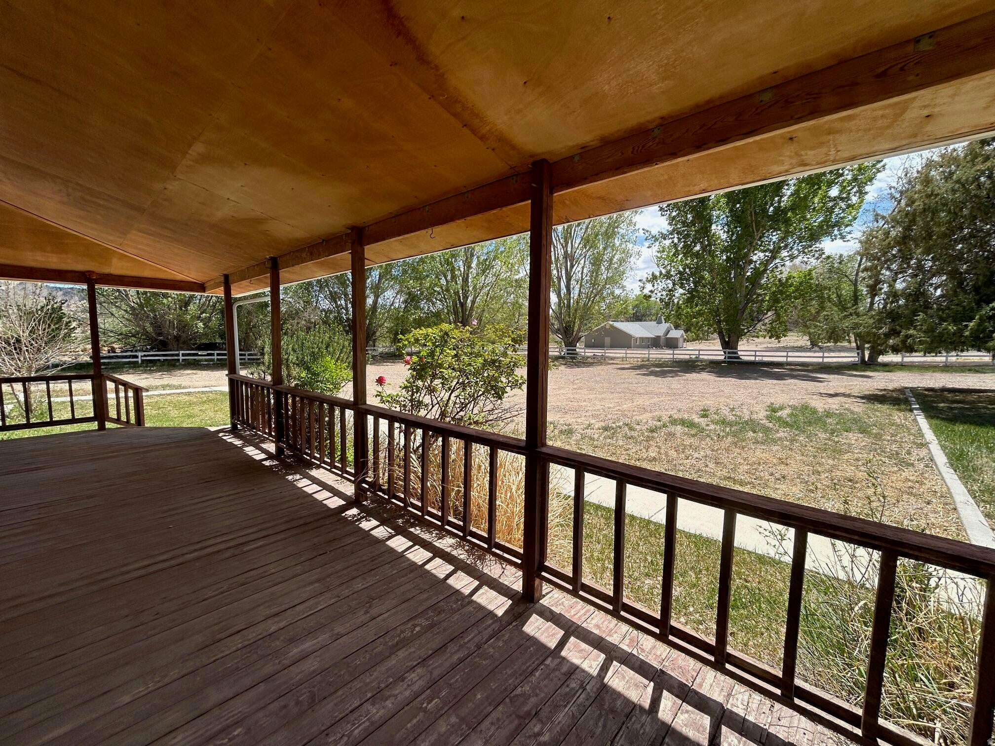 main property photo 37