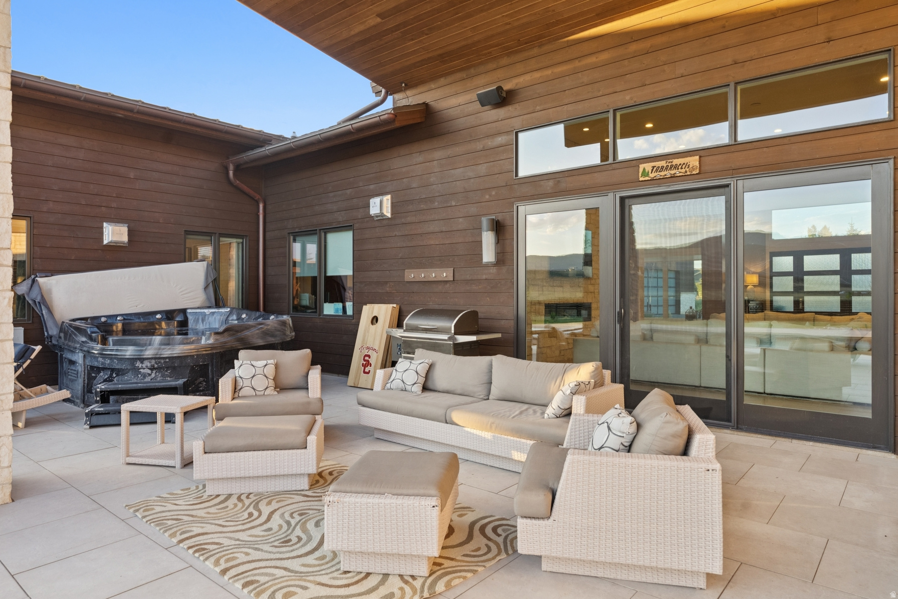 main property photo 78