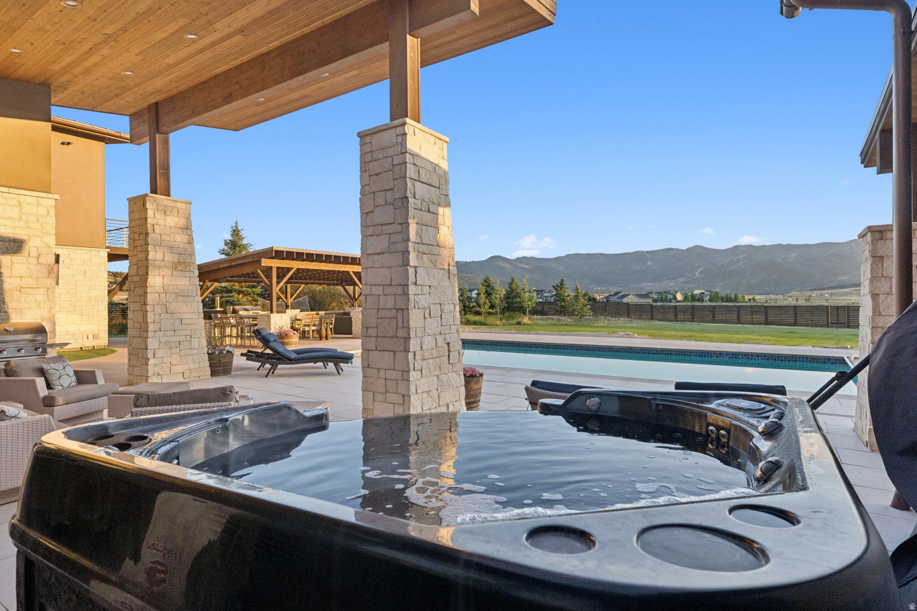 main property photo 80