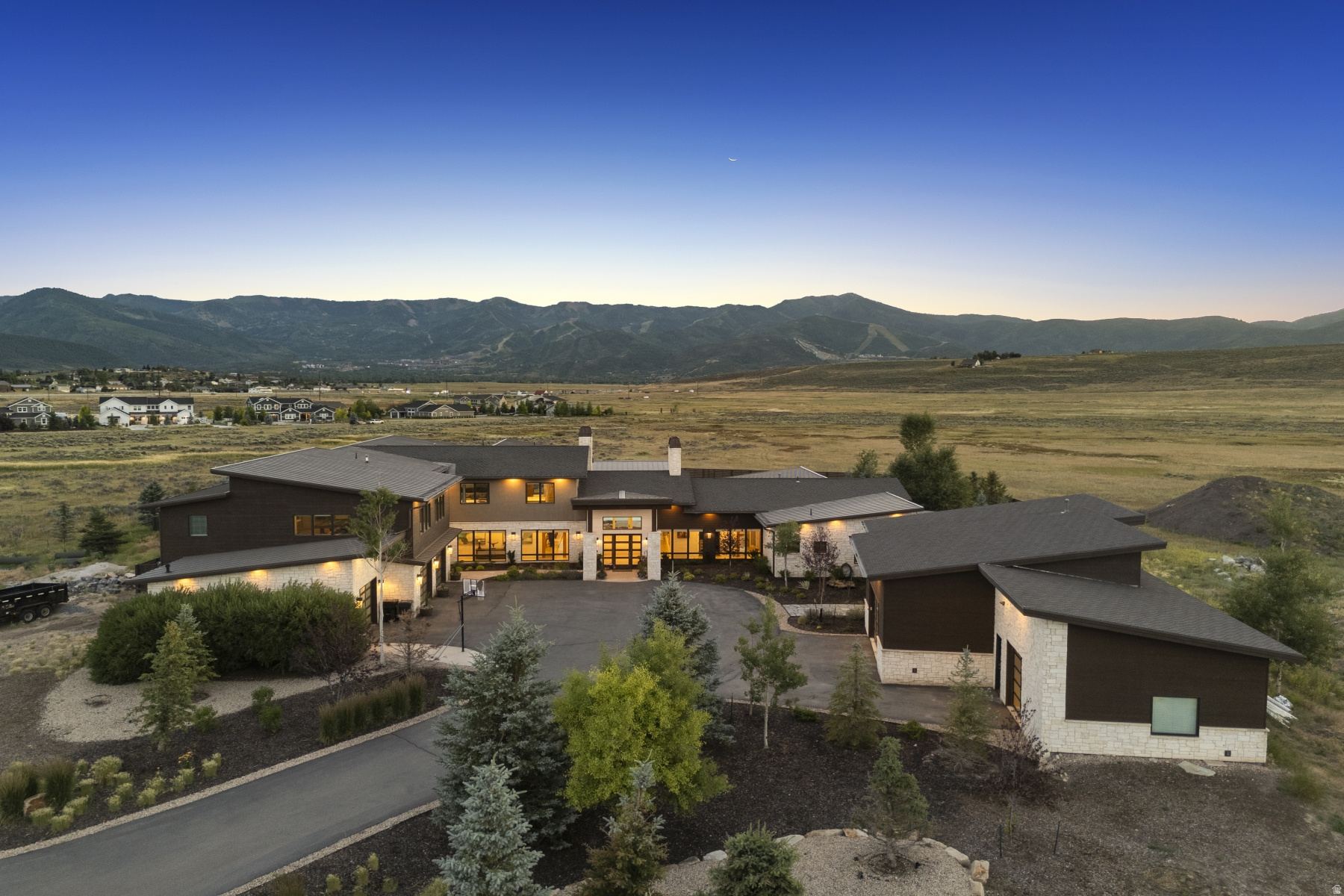 main property photo 86