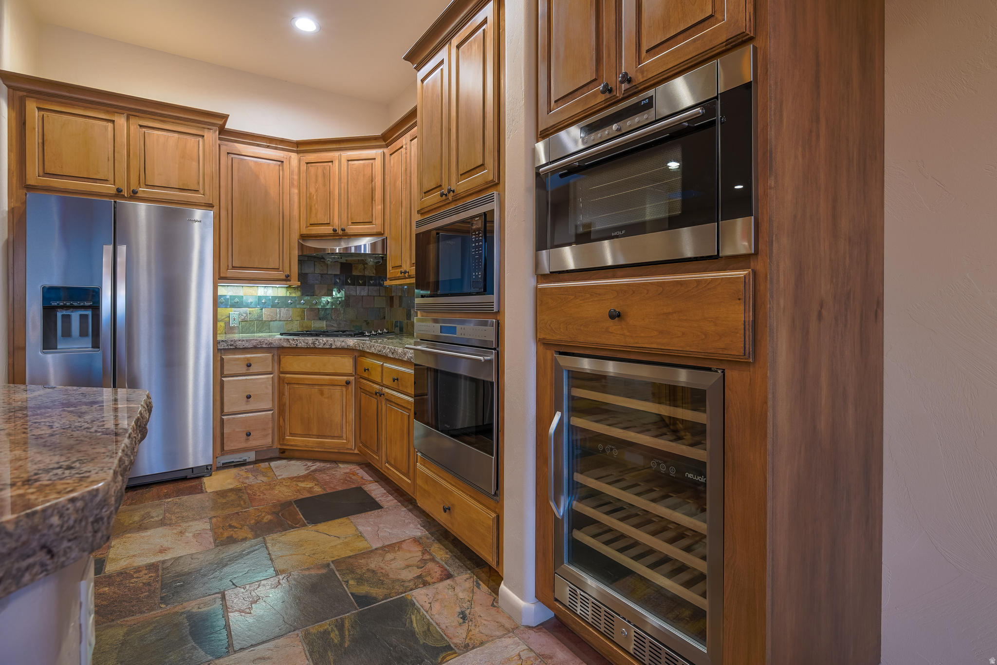 main property photo 9