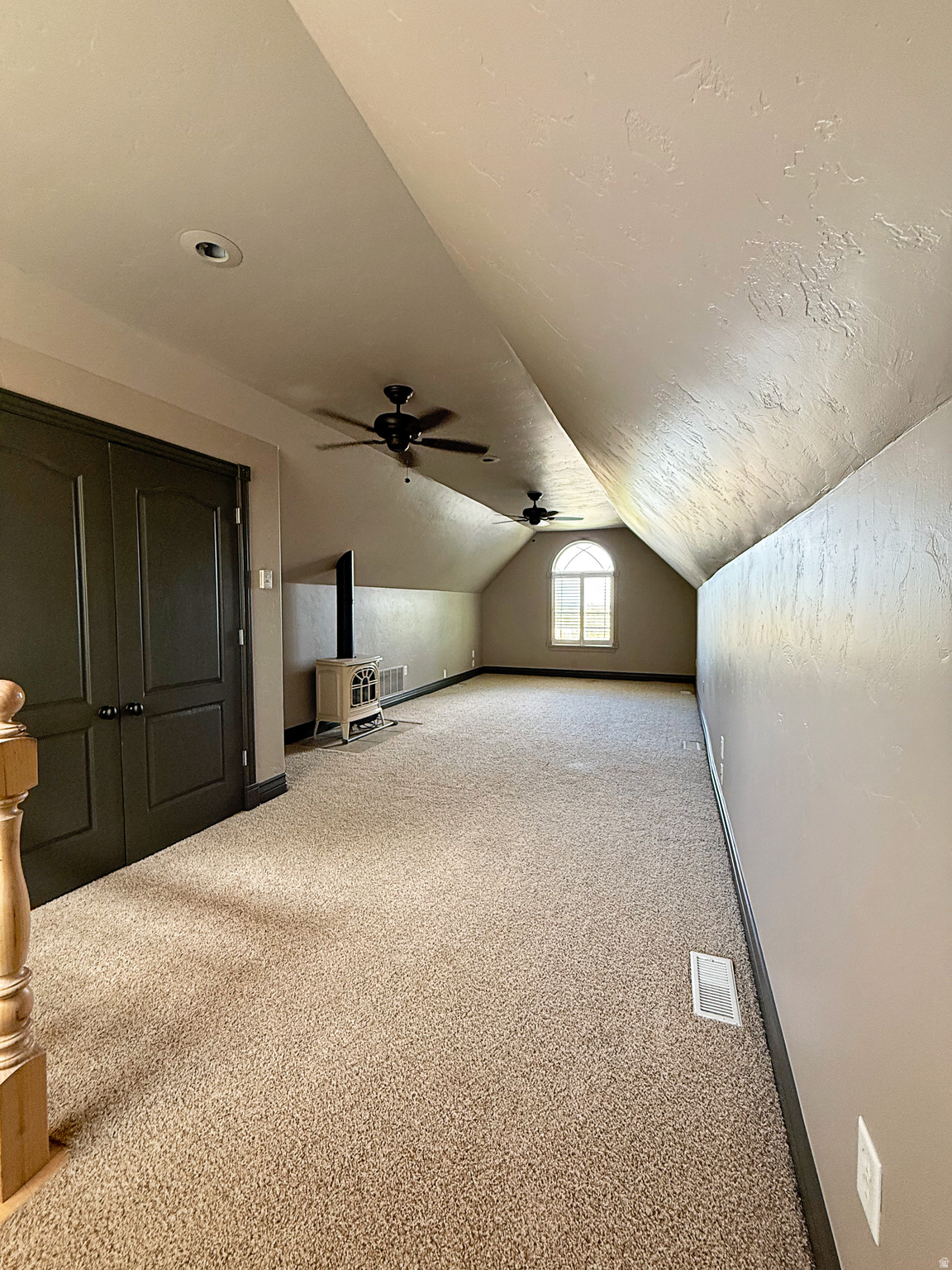 main property photo 78