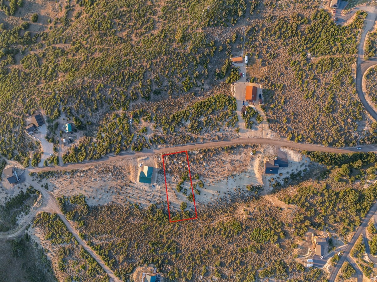 main property photo 13