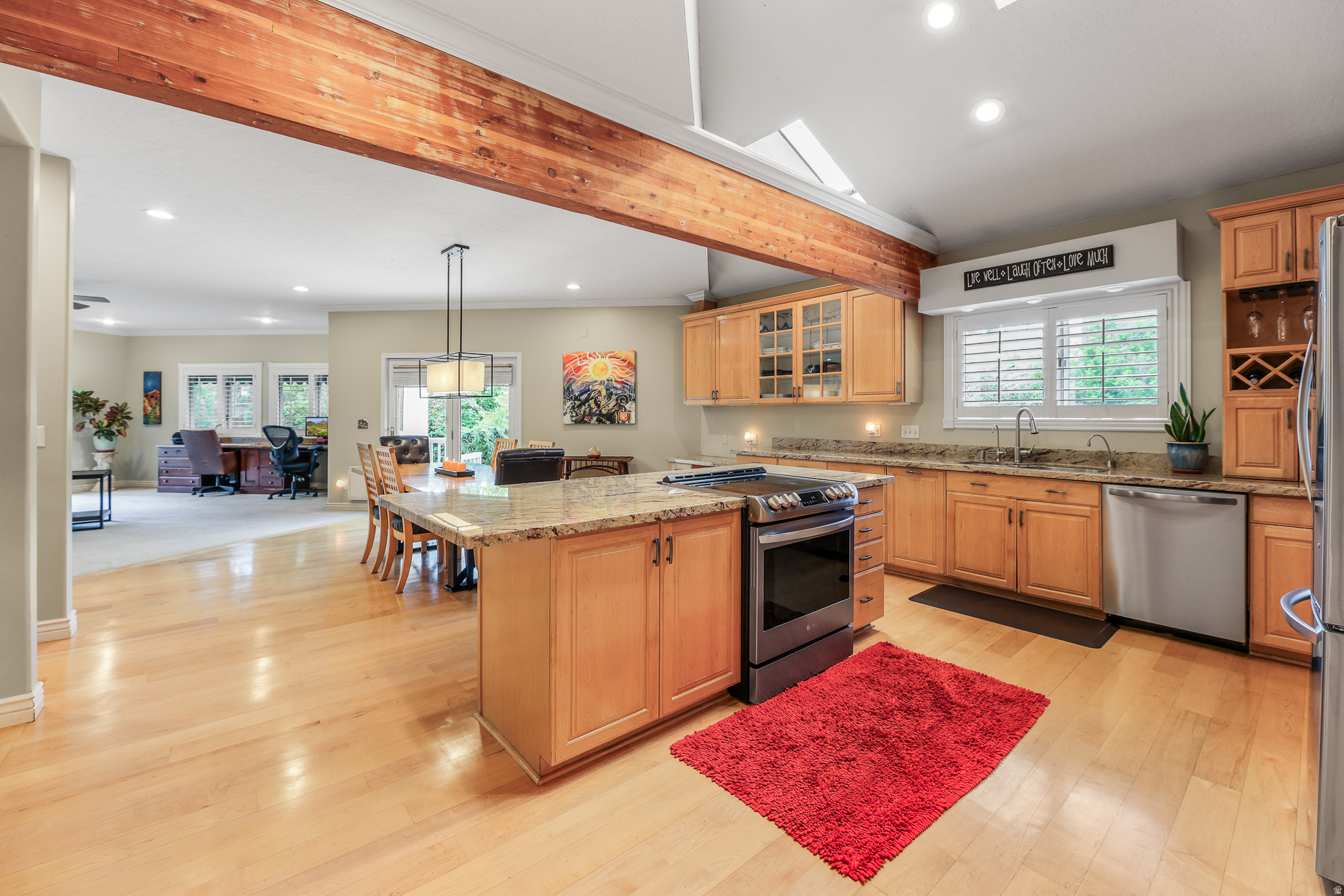 main property photo 17
