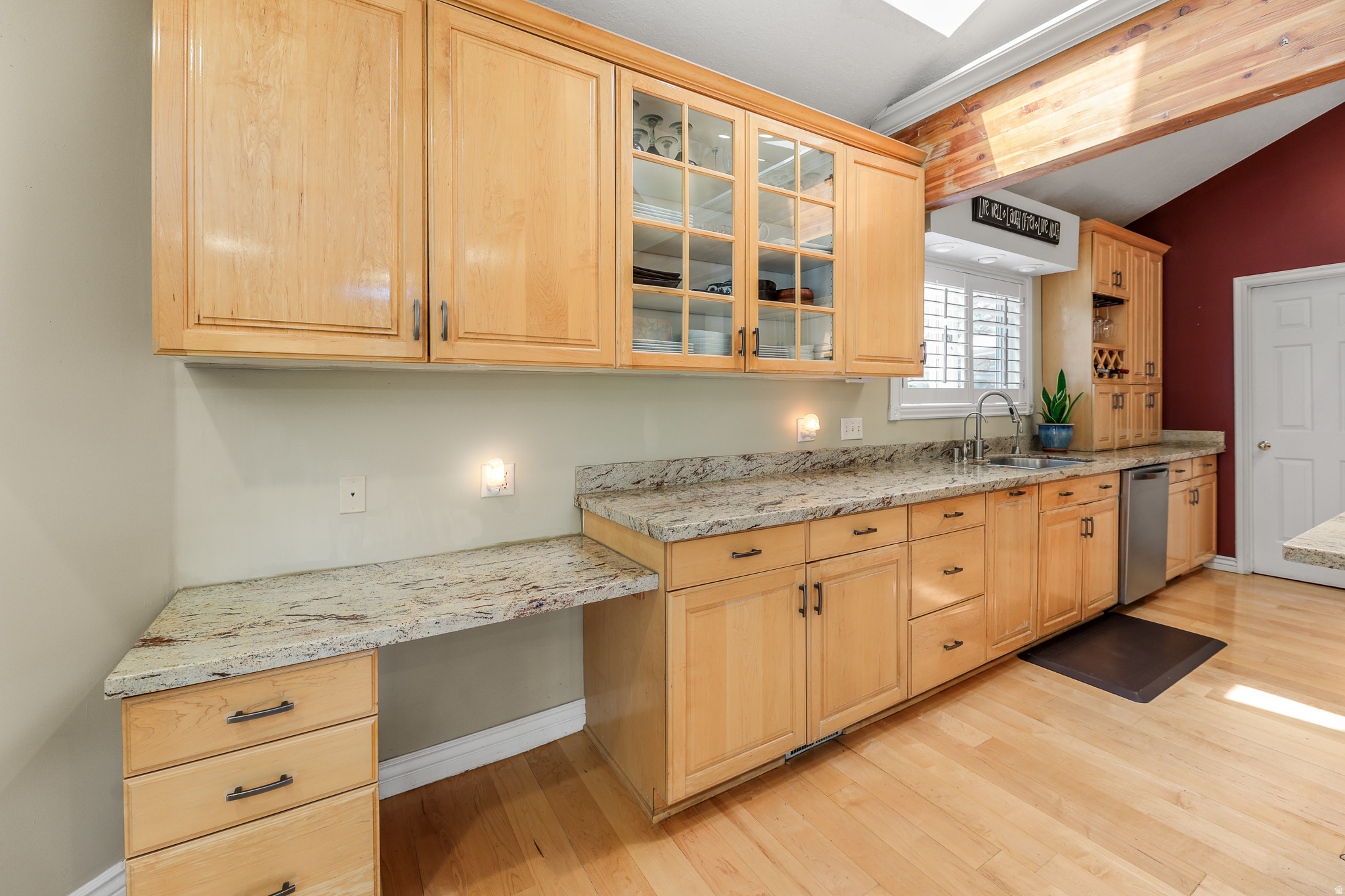 main property photo 19