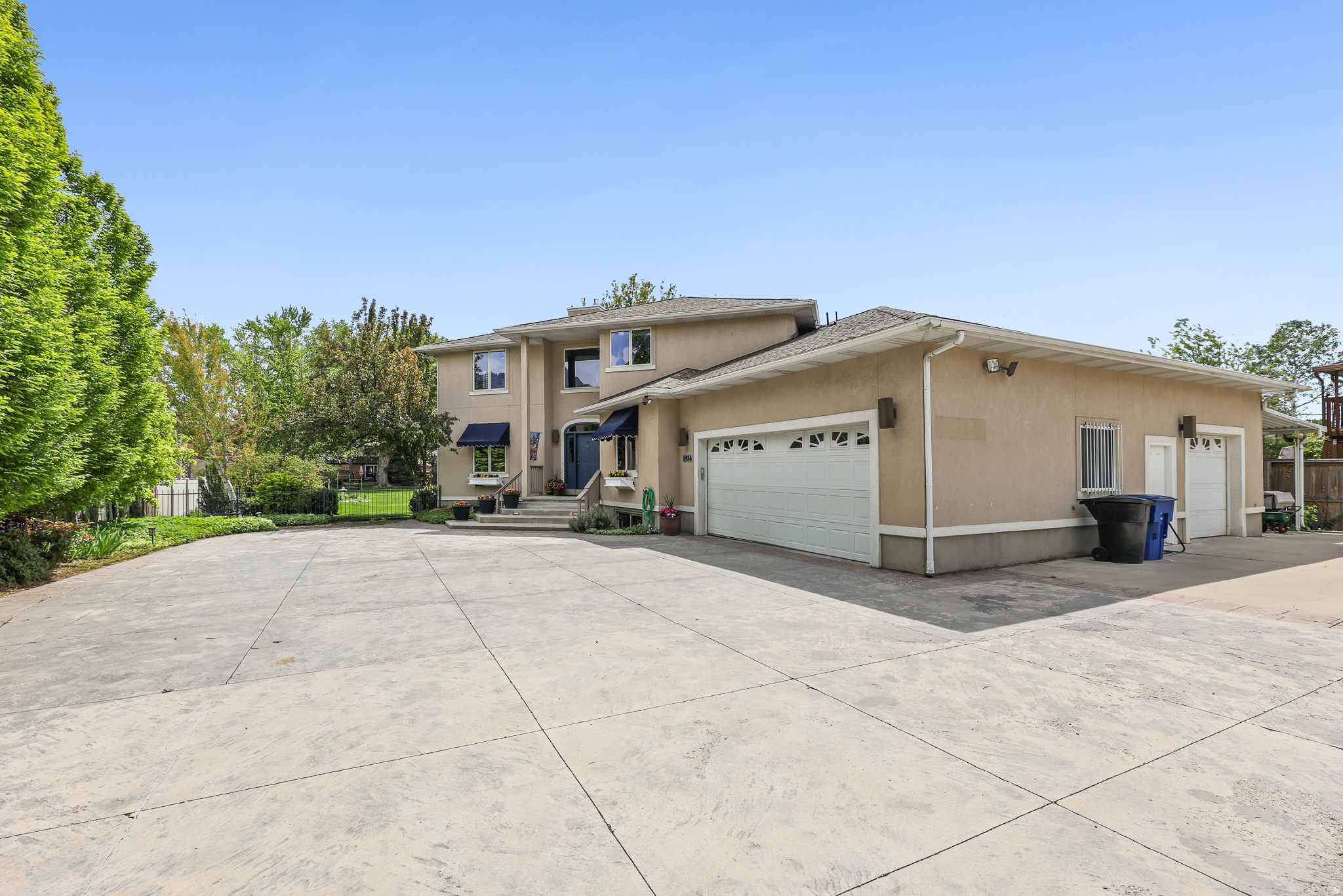 main property photo 70