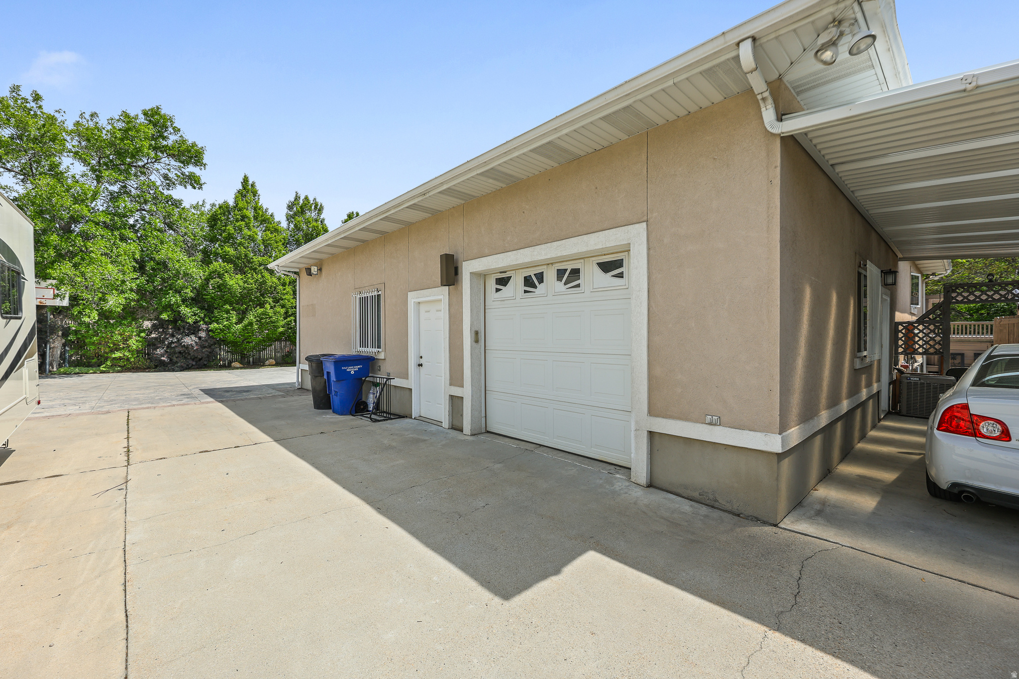 main property photo 73
