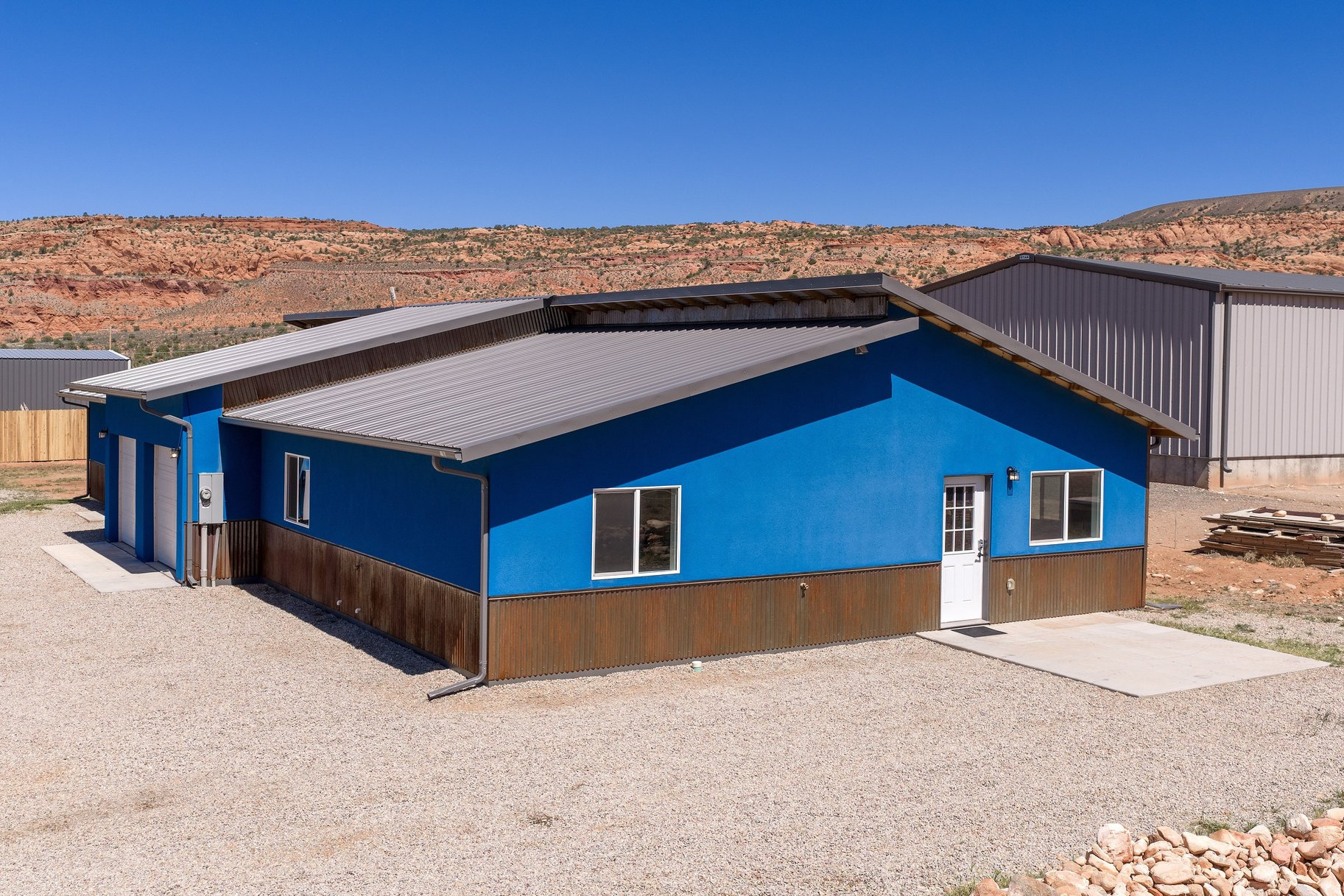 main property photo 18