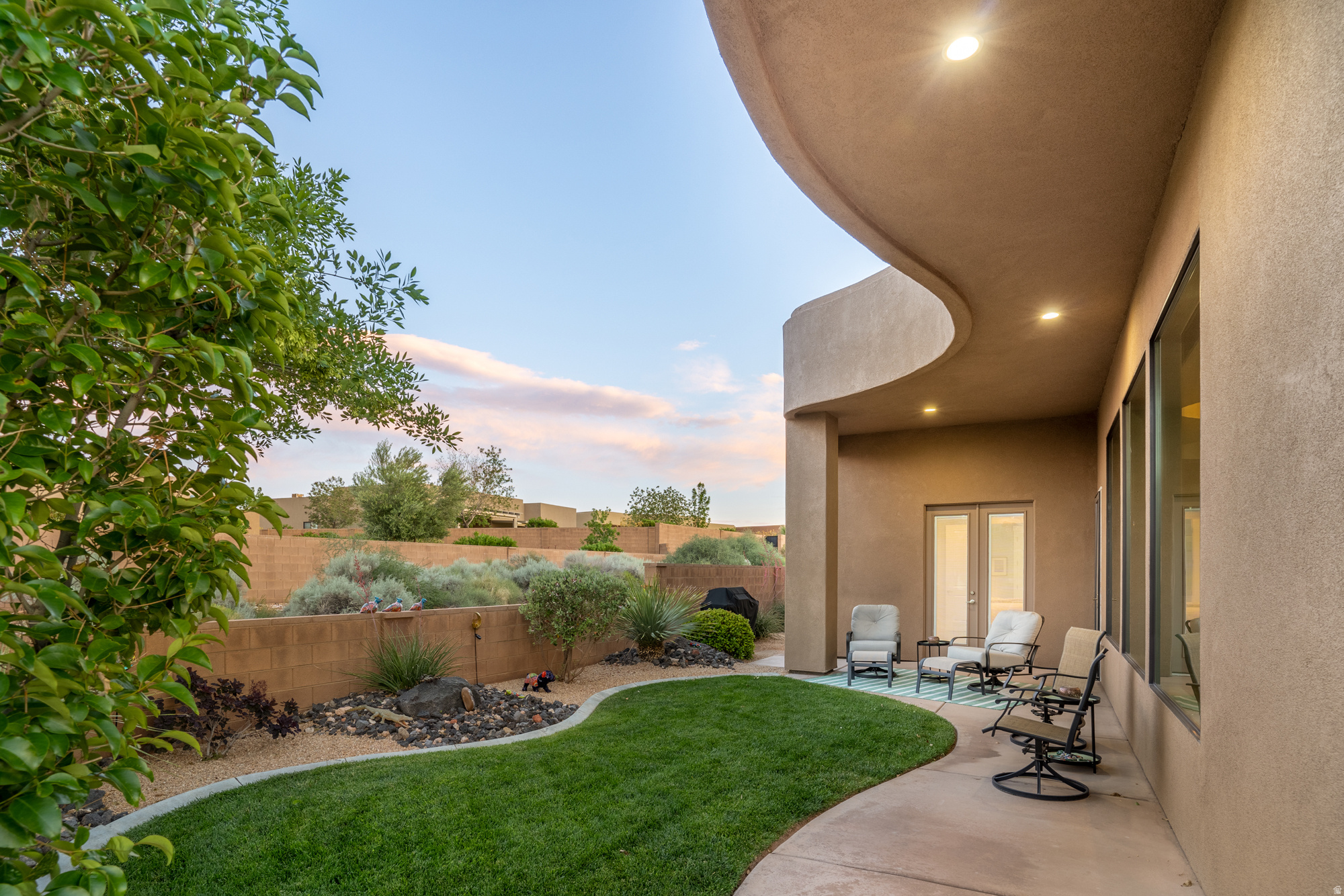 main property photo 34