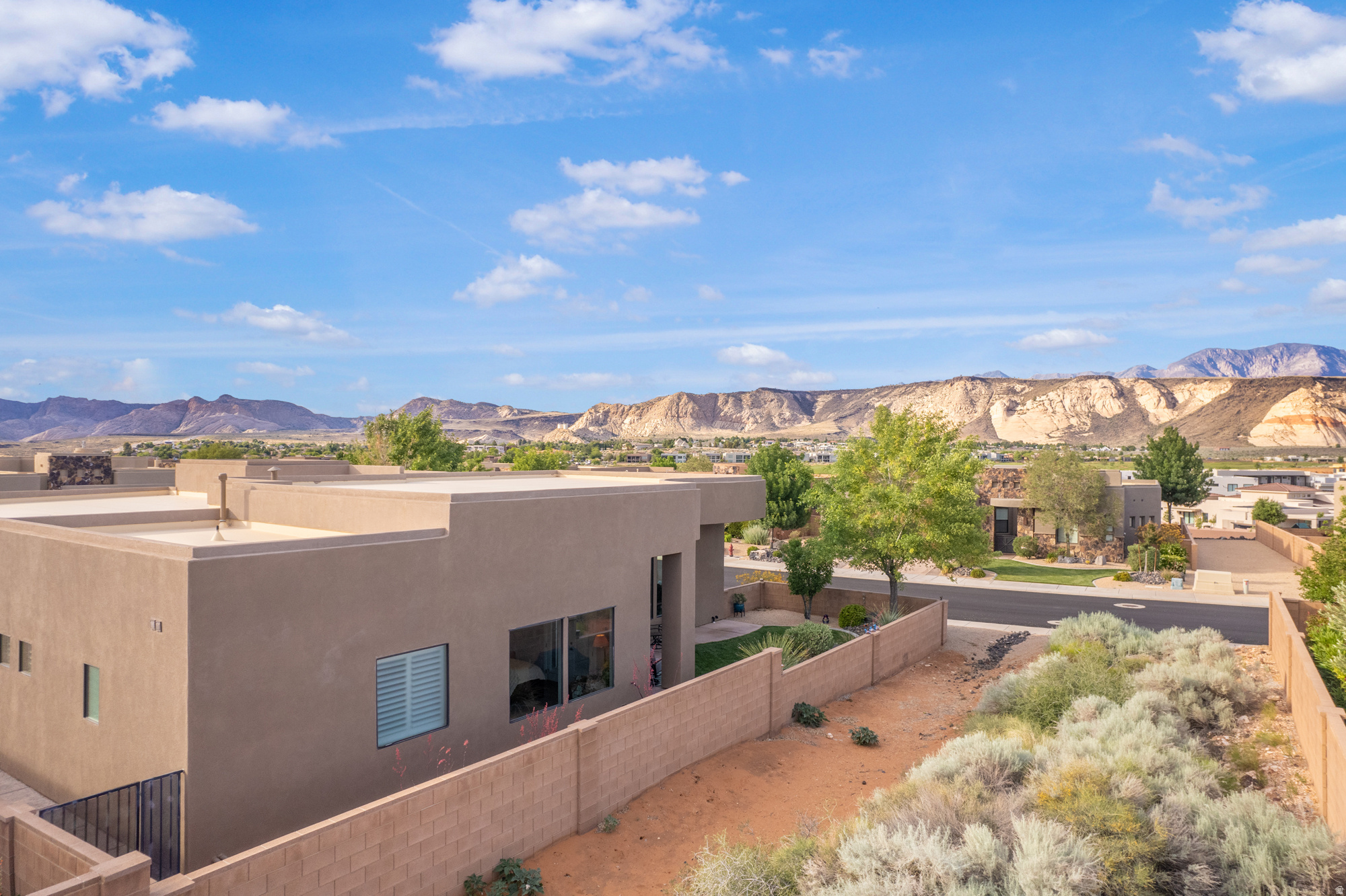 main property photo 41