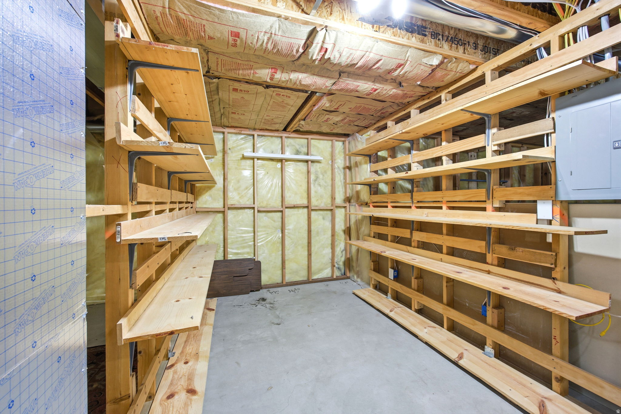 main property photo 20
