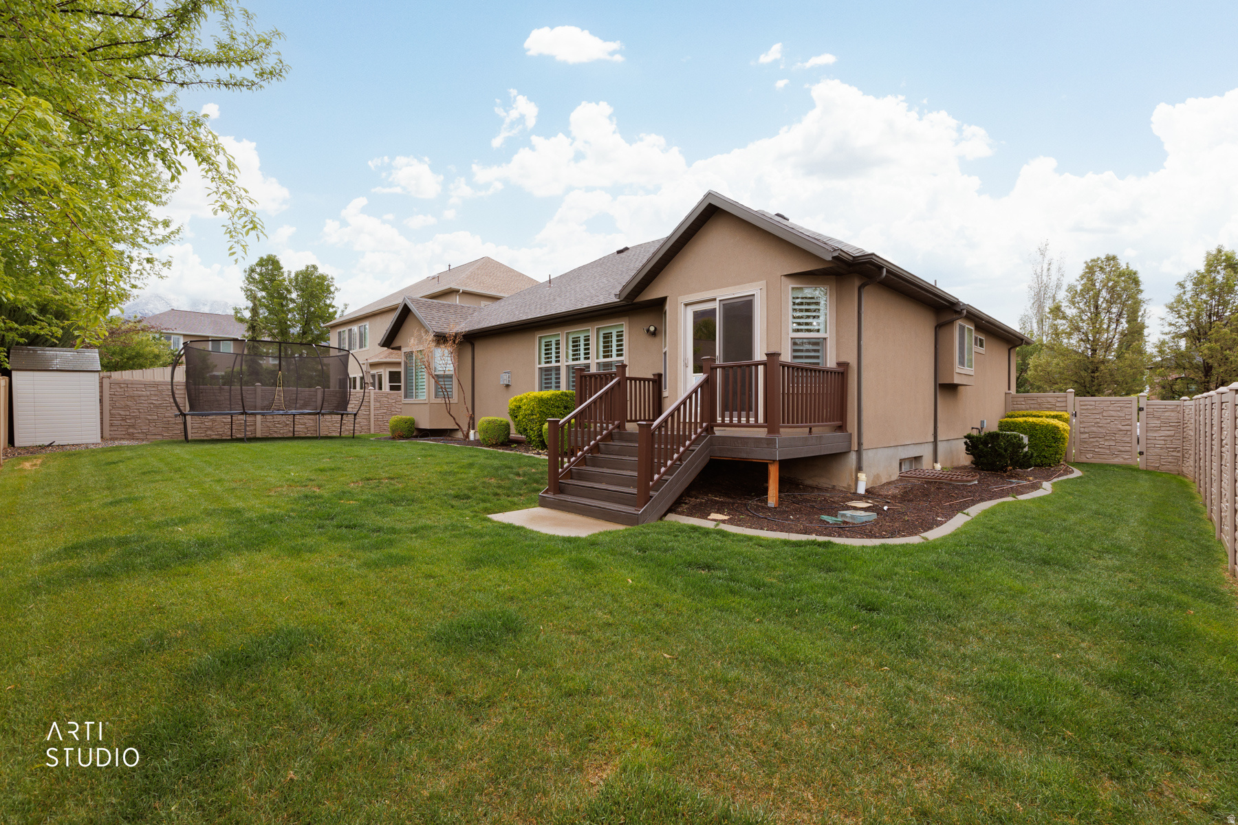 main property photo 32