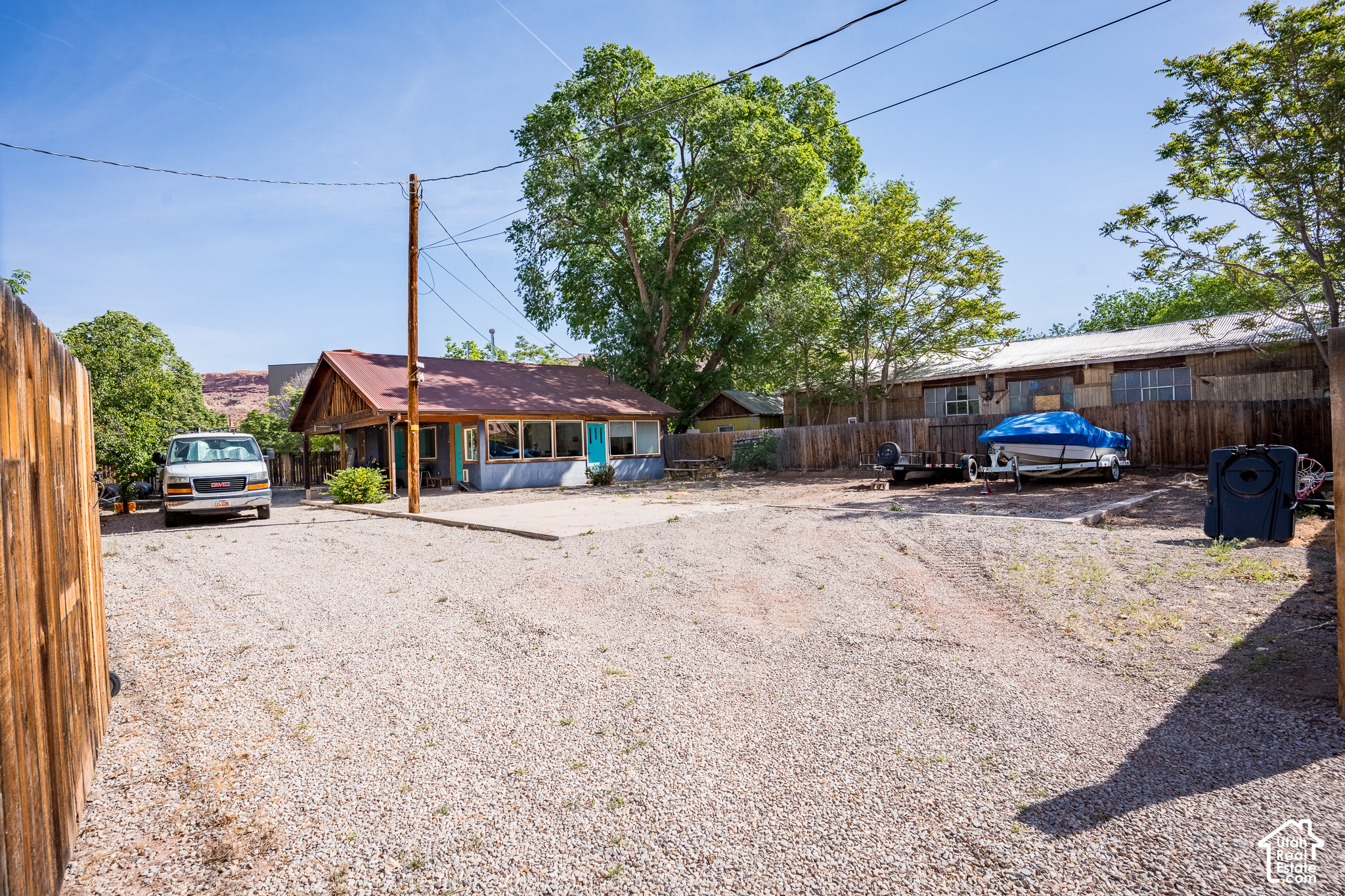 main property photo 15