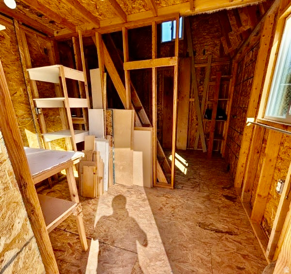 main property photo 33