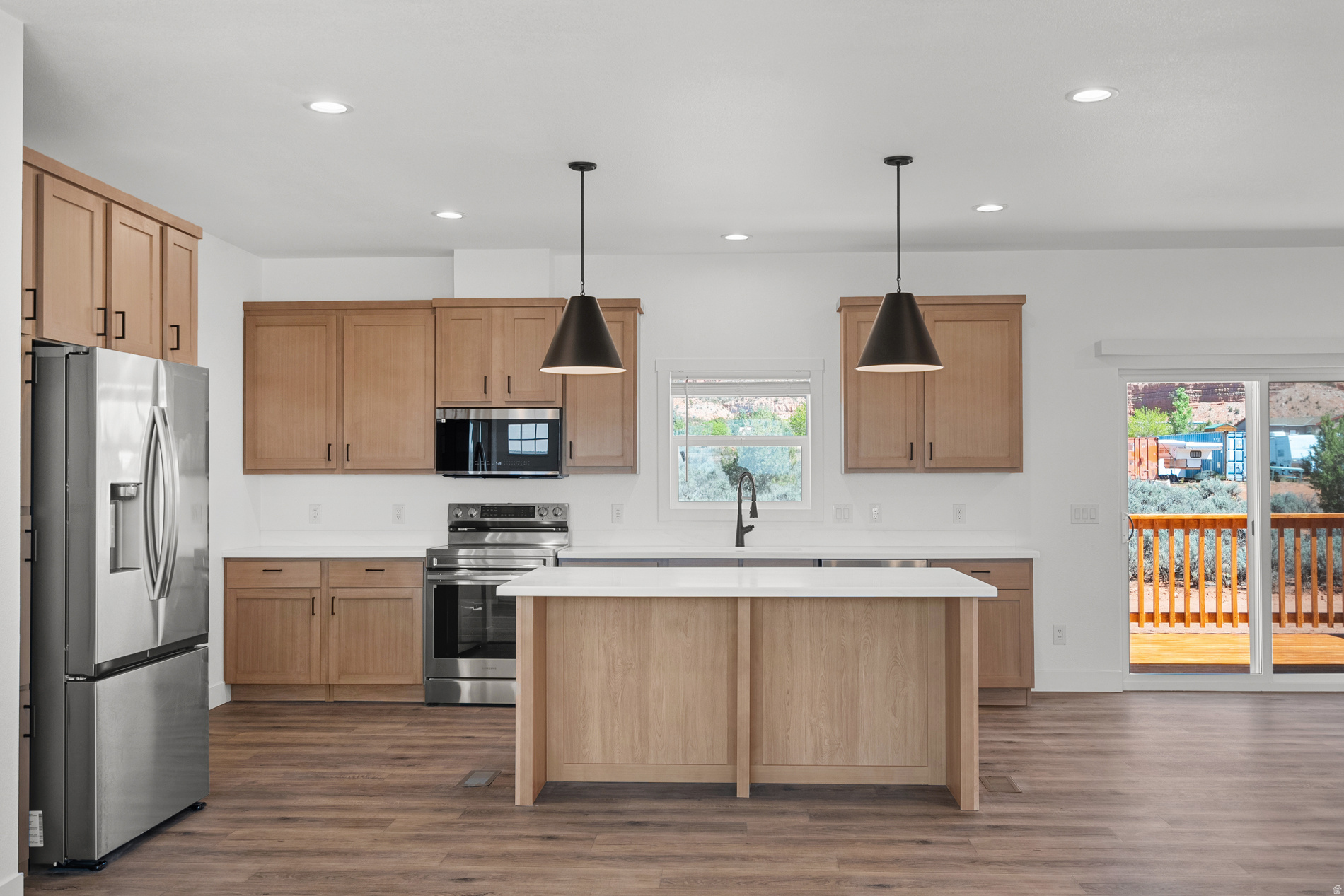 main property photo 6