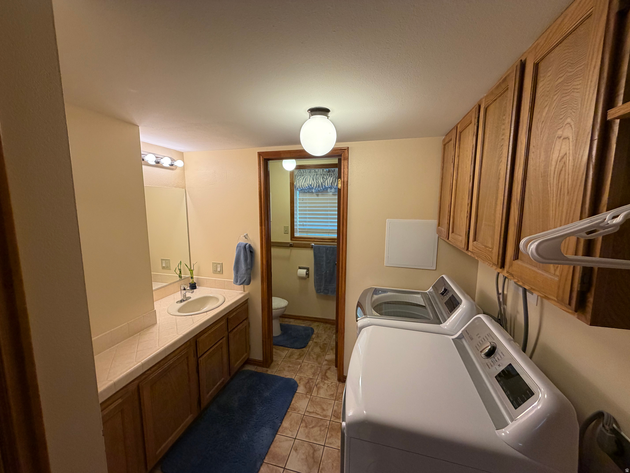main property photo 11
