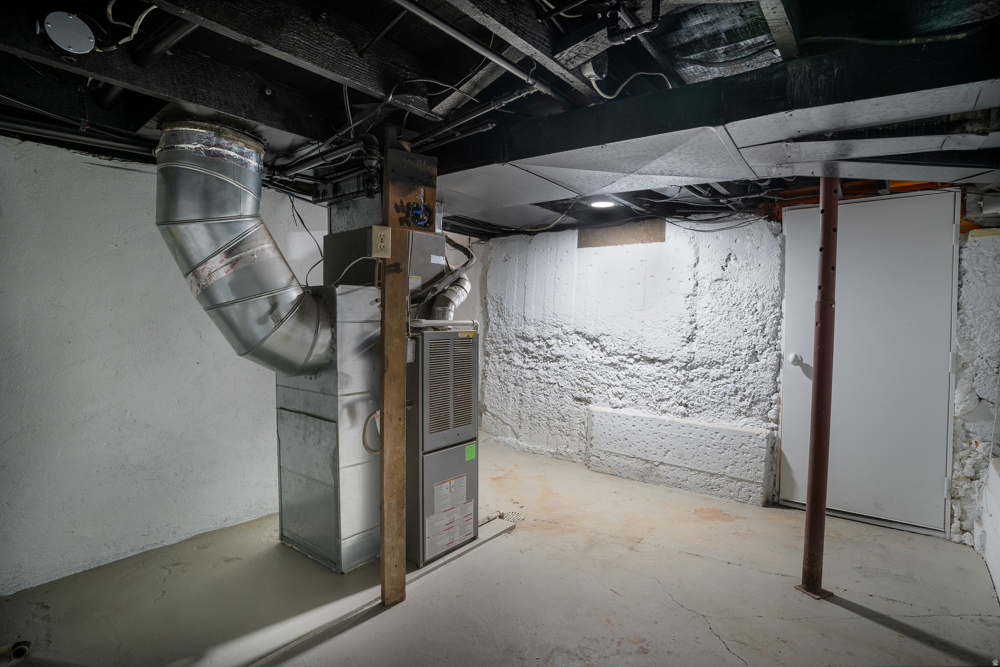 main property photo 14