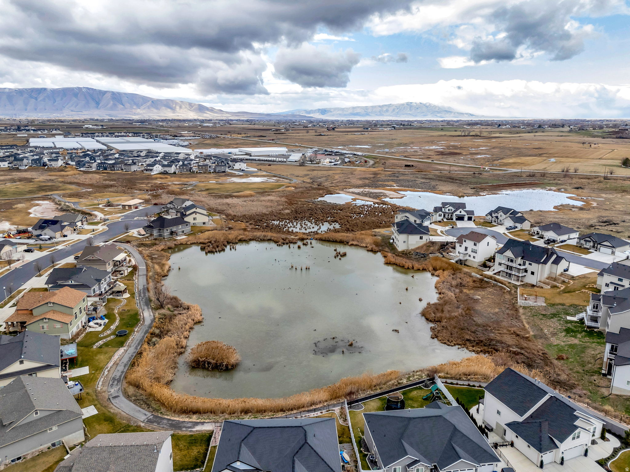 main property photo 47