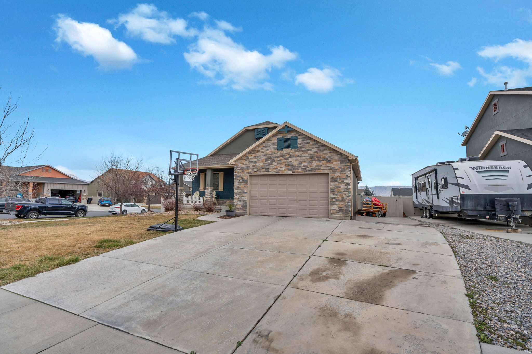 main property photo 51