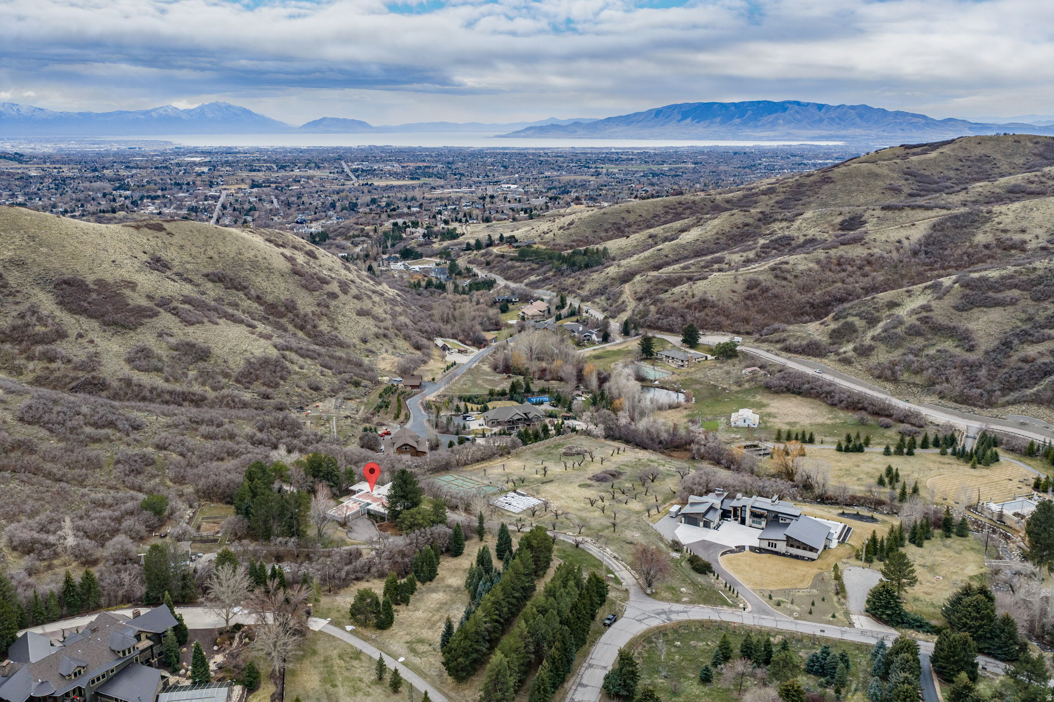 main property photo 10