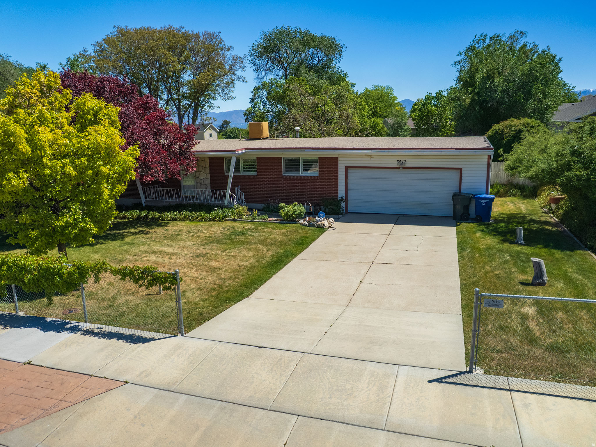 main property photo 60