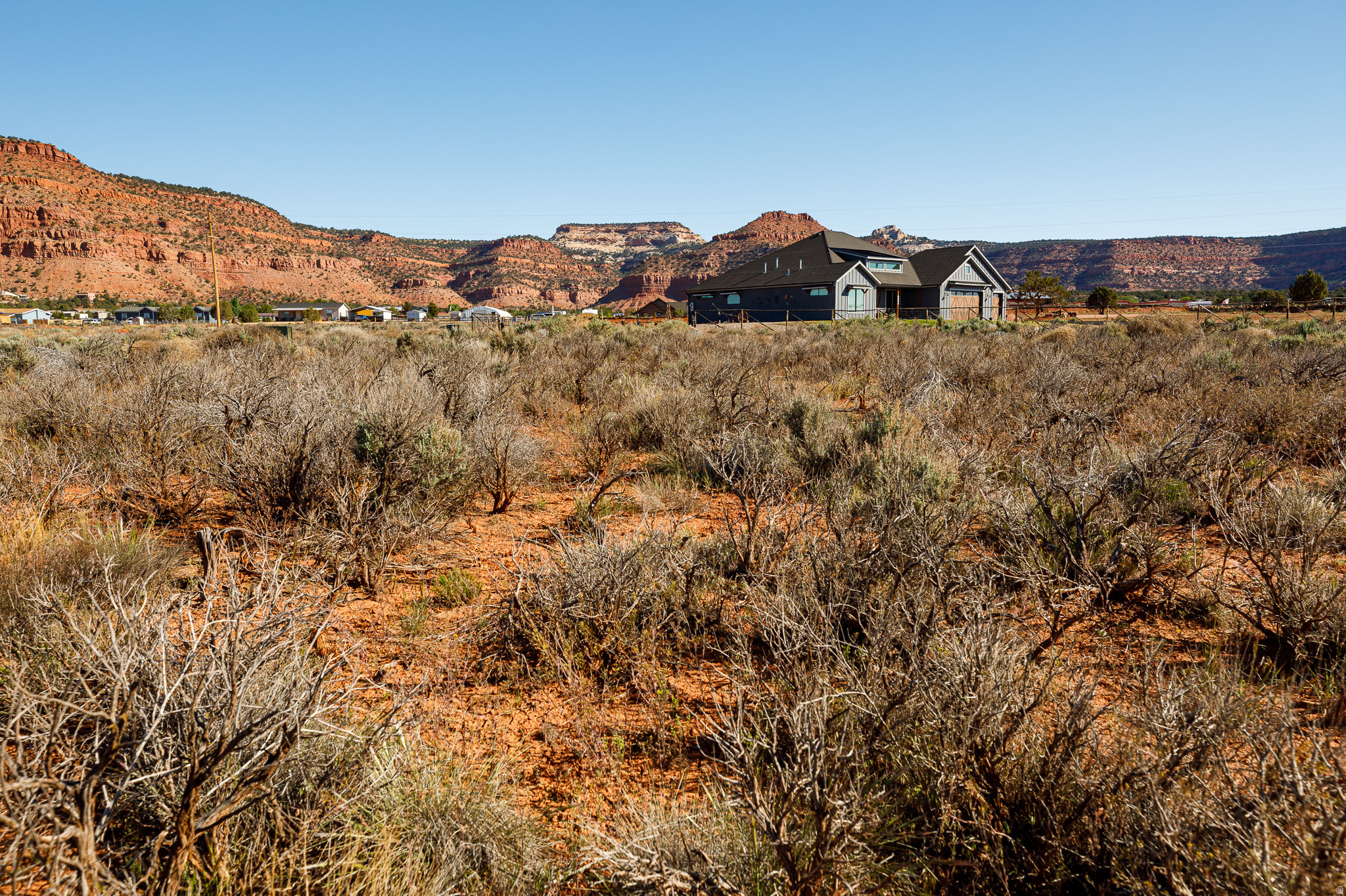 main property photo 7