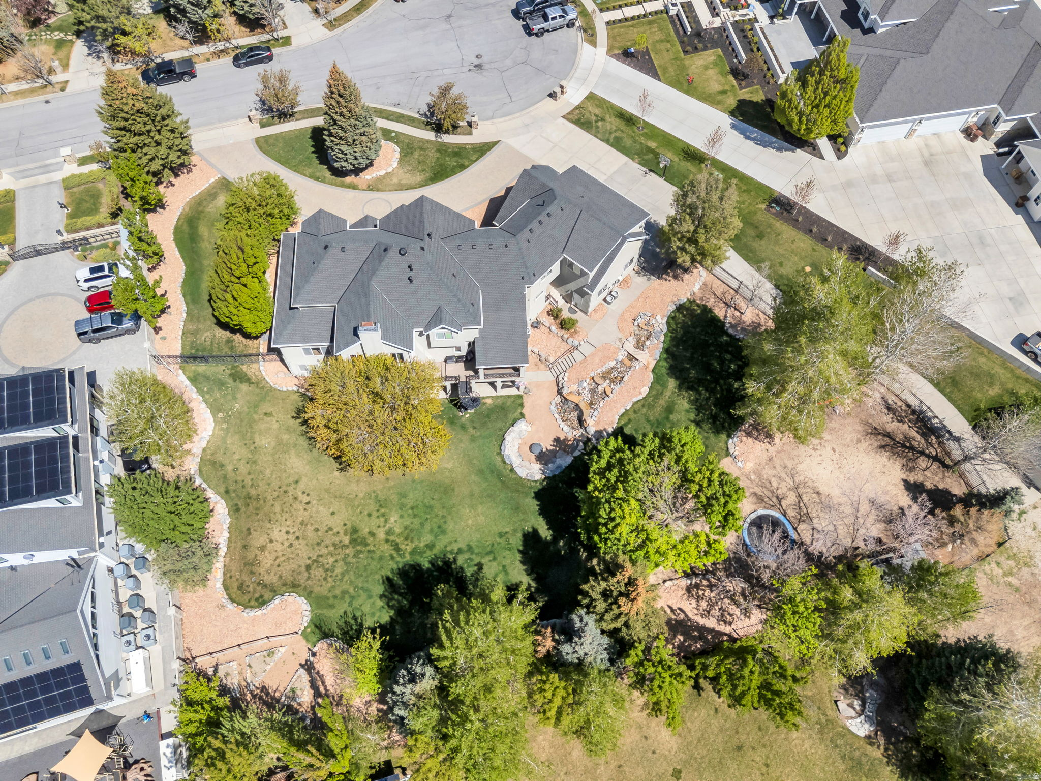 main property photo 4