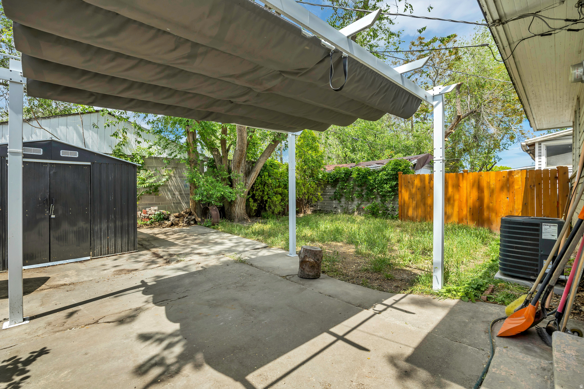 main property photo 19