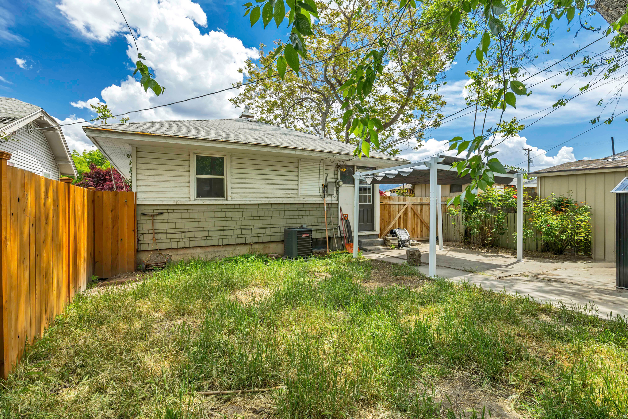 main property photo 20