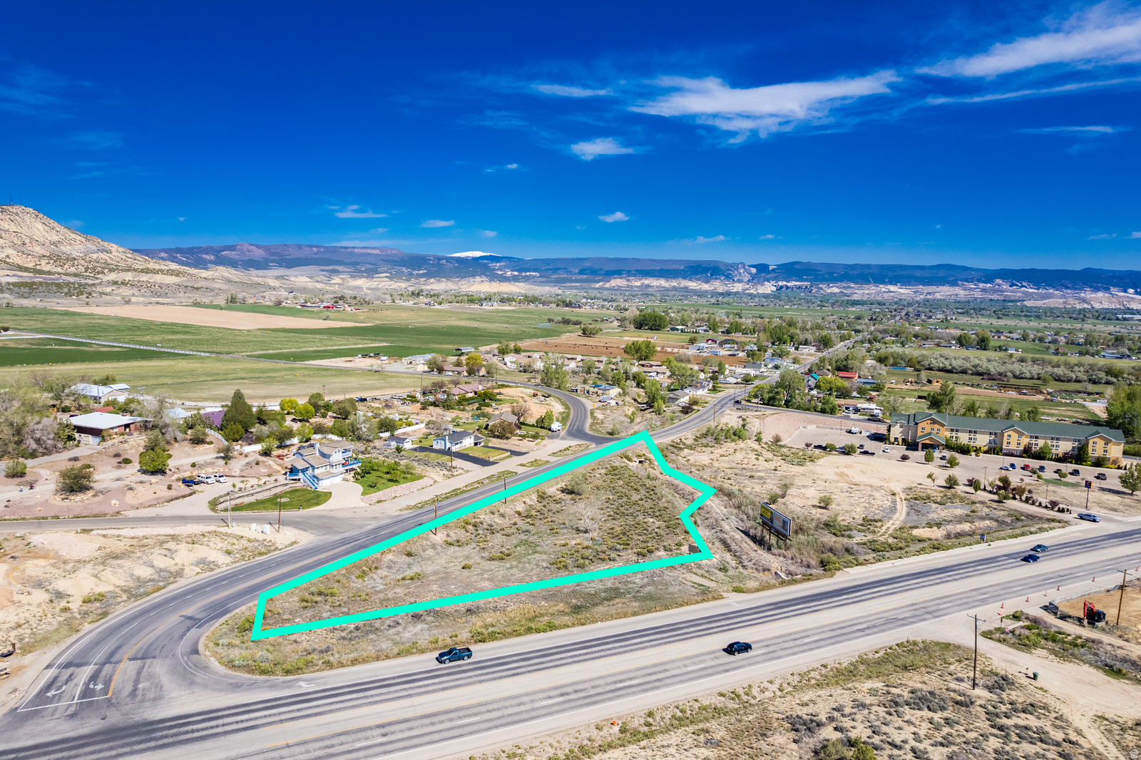 main property photo 2