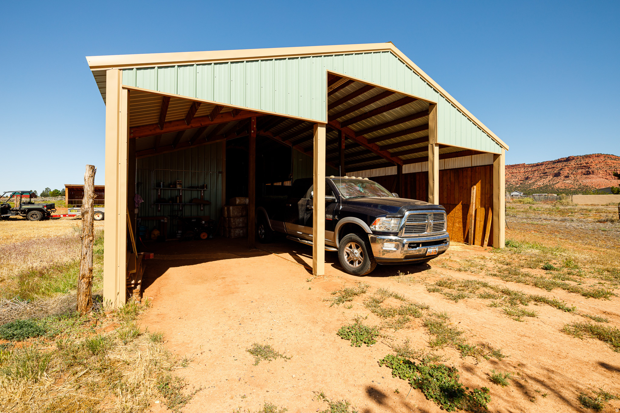 main property photo 25