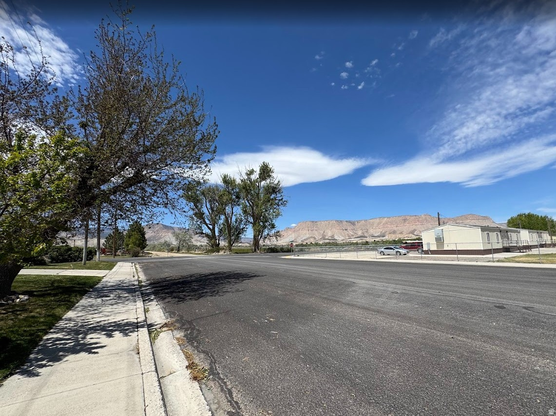 main property photo 40