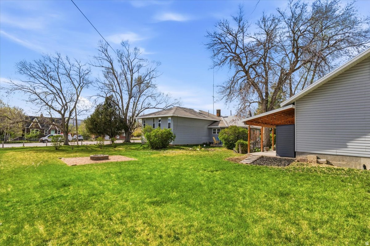 main property photo 31