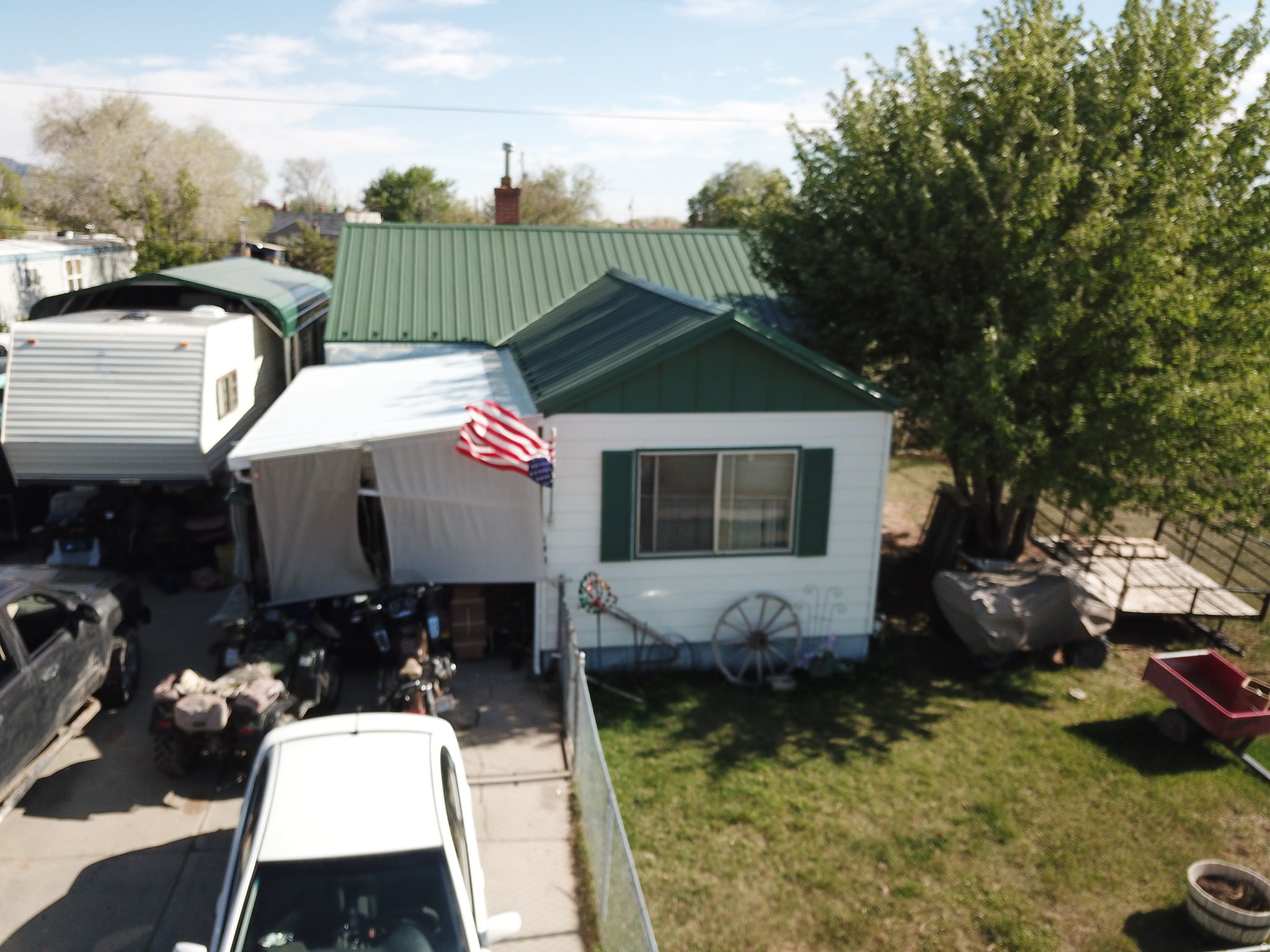 main property photo 18