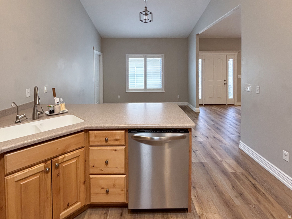 main property photo 10