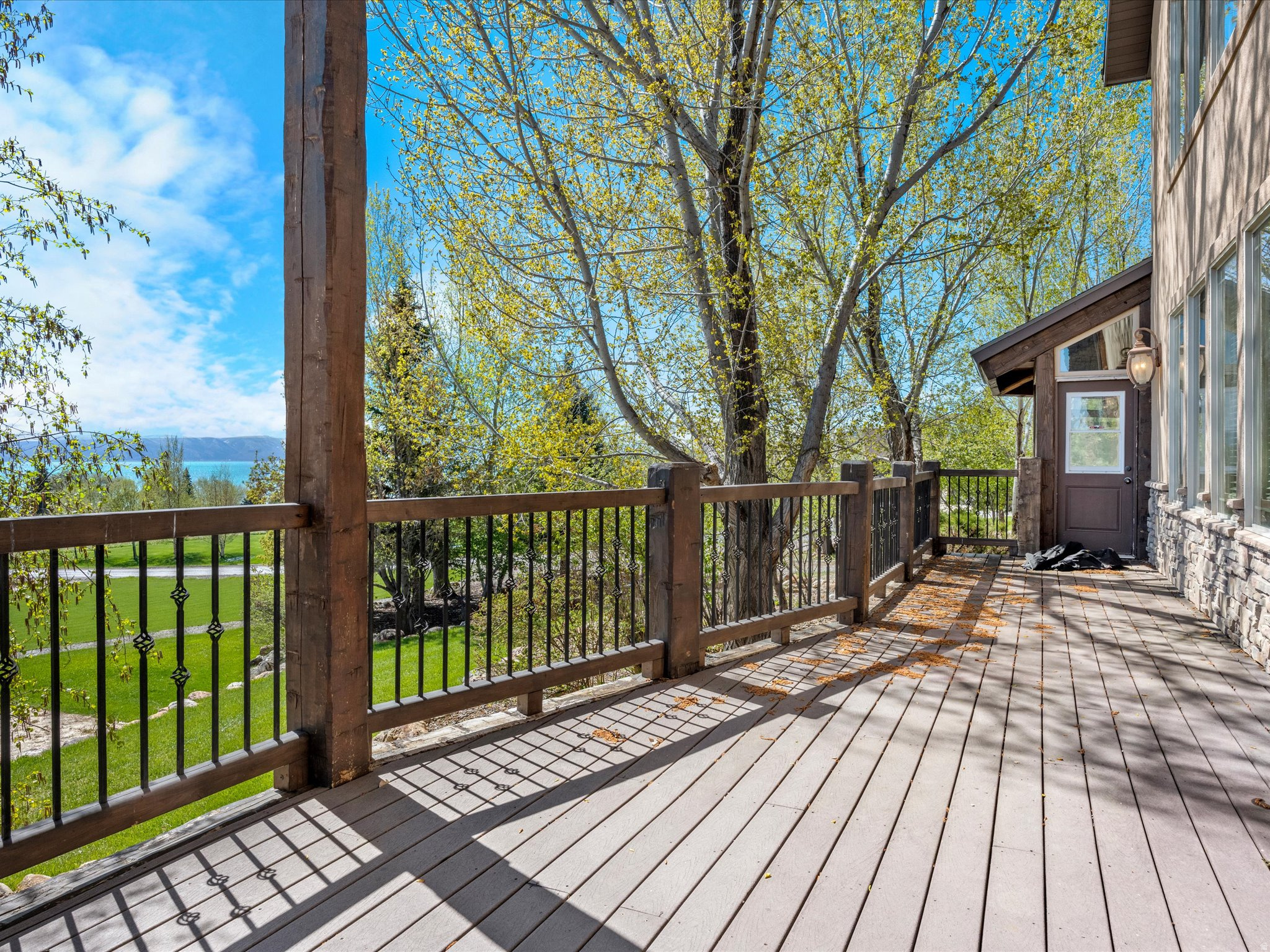main property photo 40