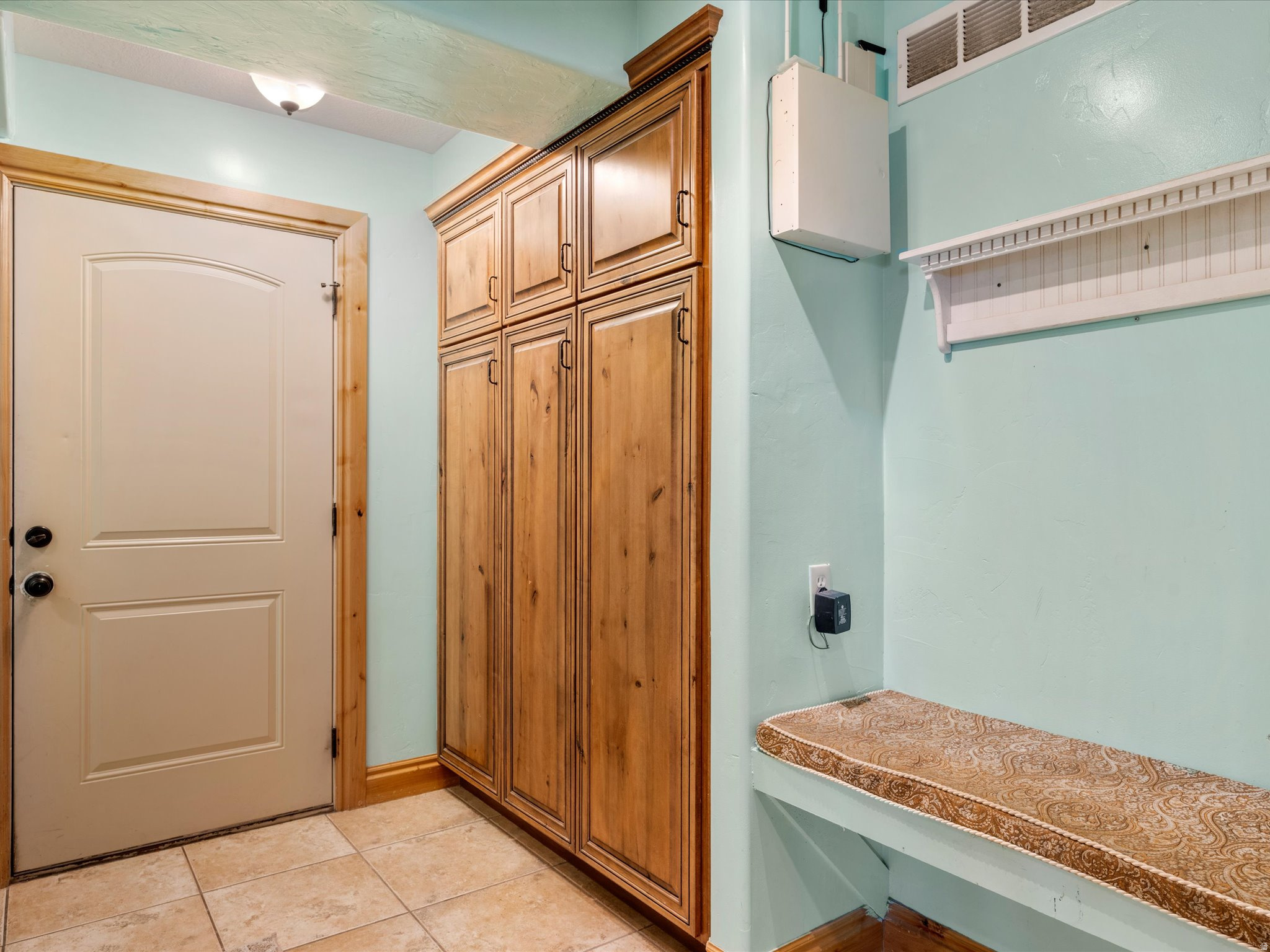 main property photo 77