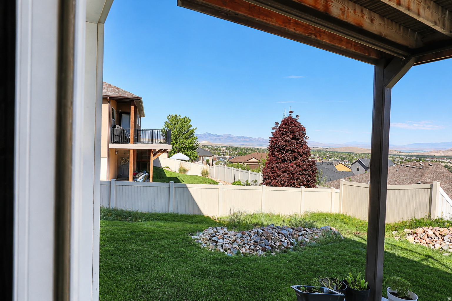 main property photo 80