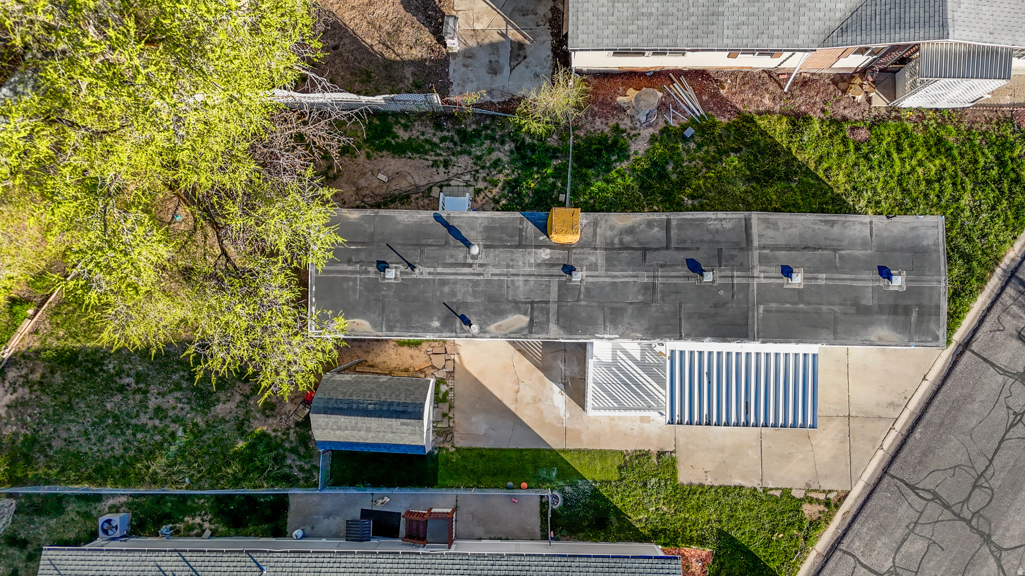 main property photo 13