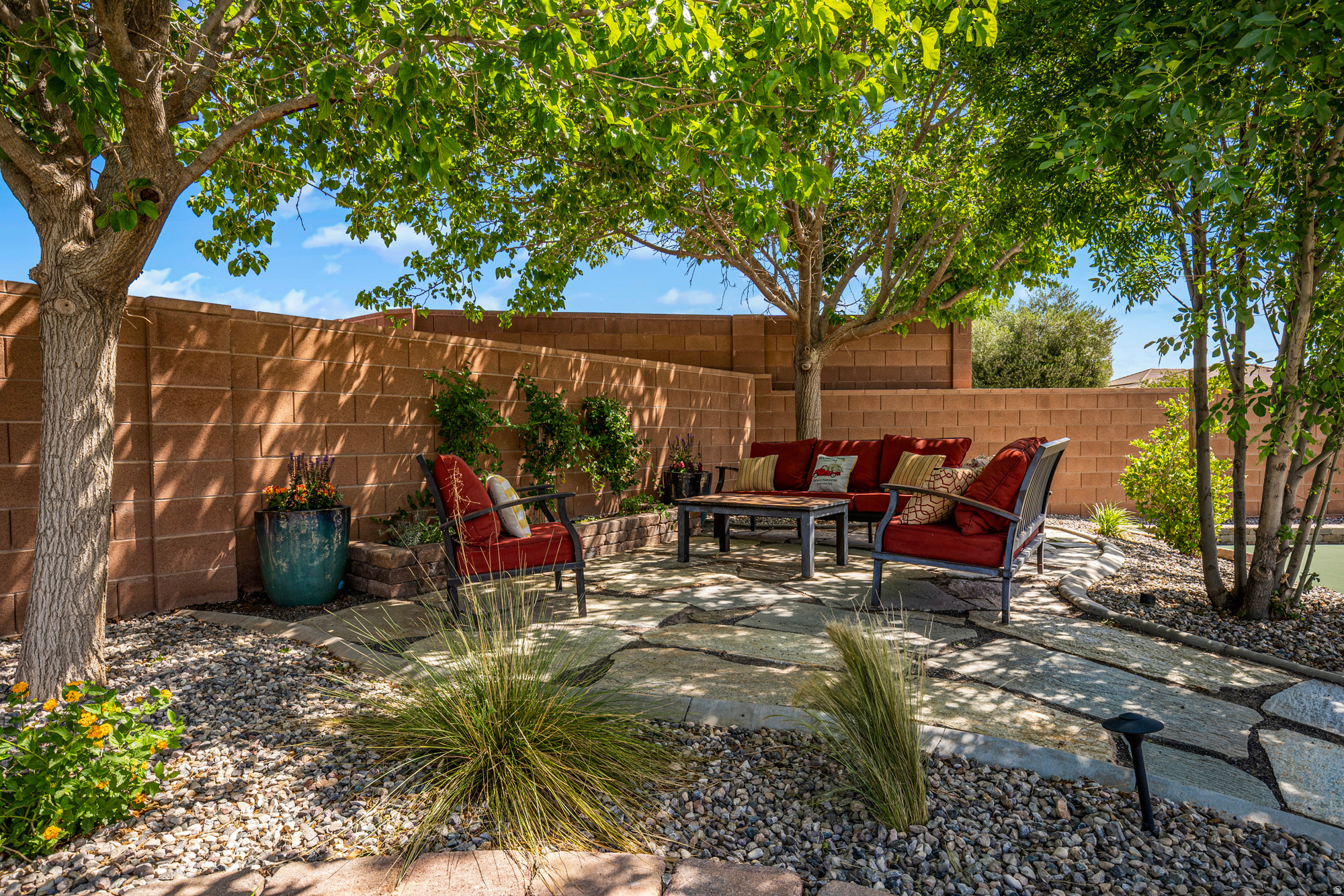 main property photo 74
