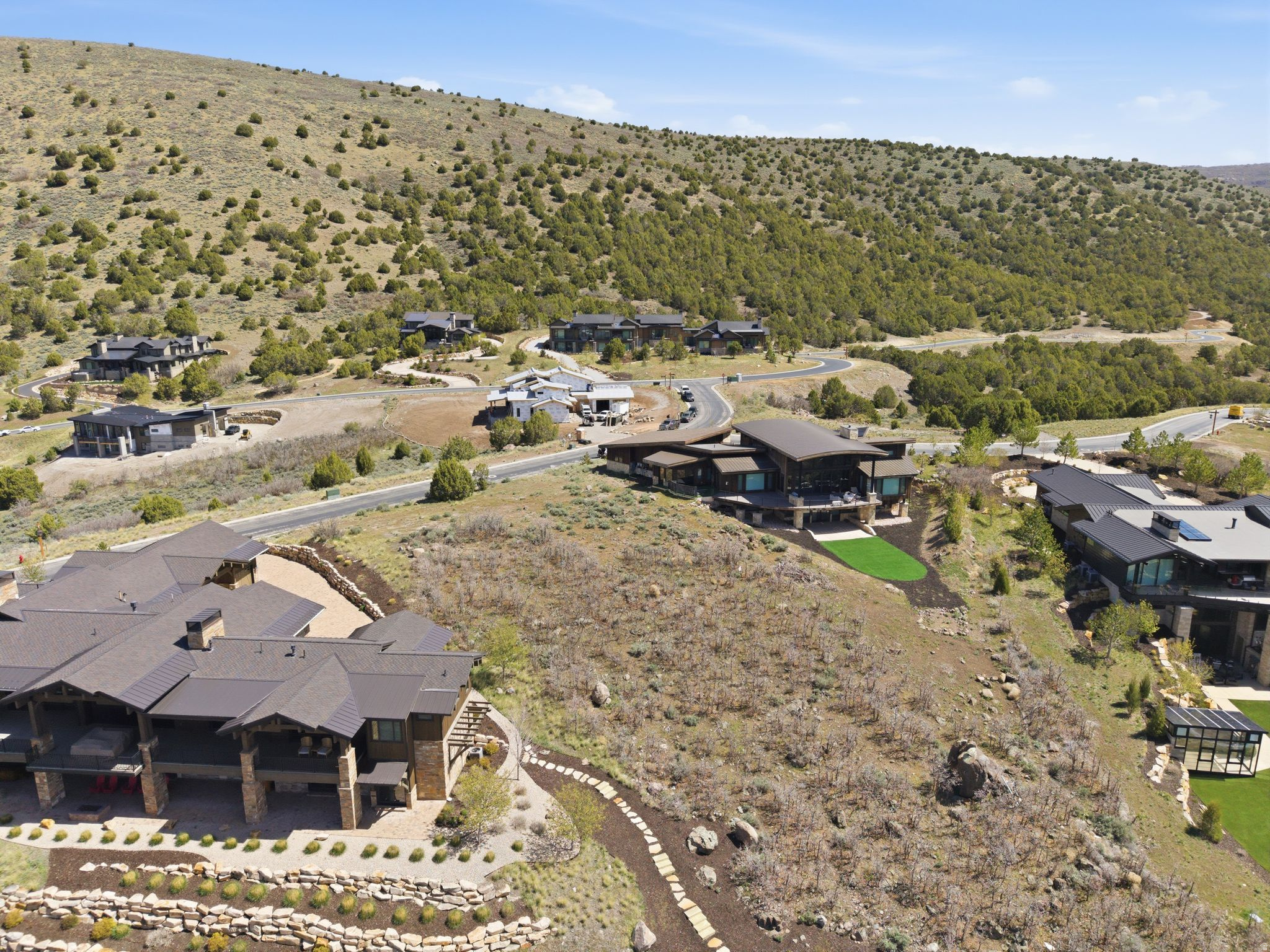 main property photo 4