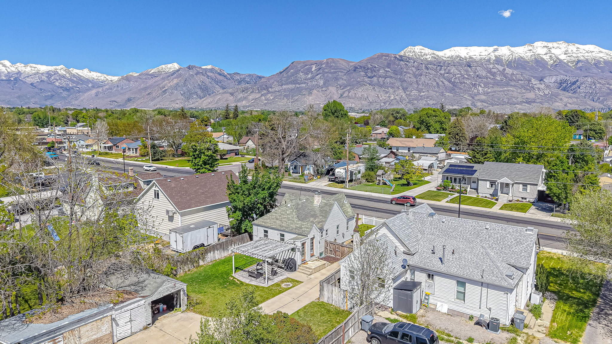 main property photo 32