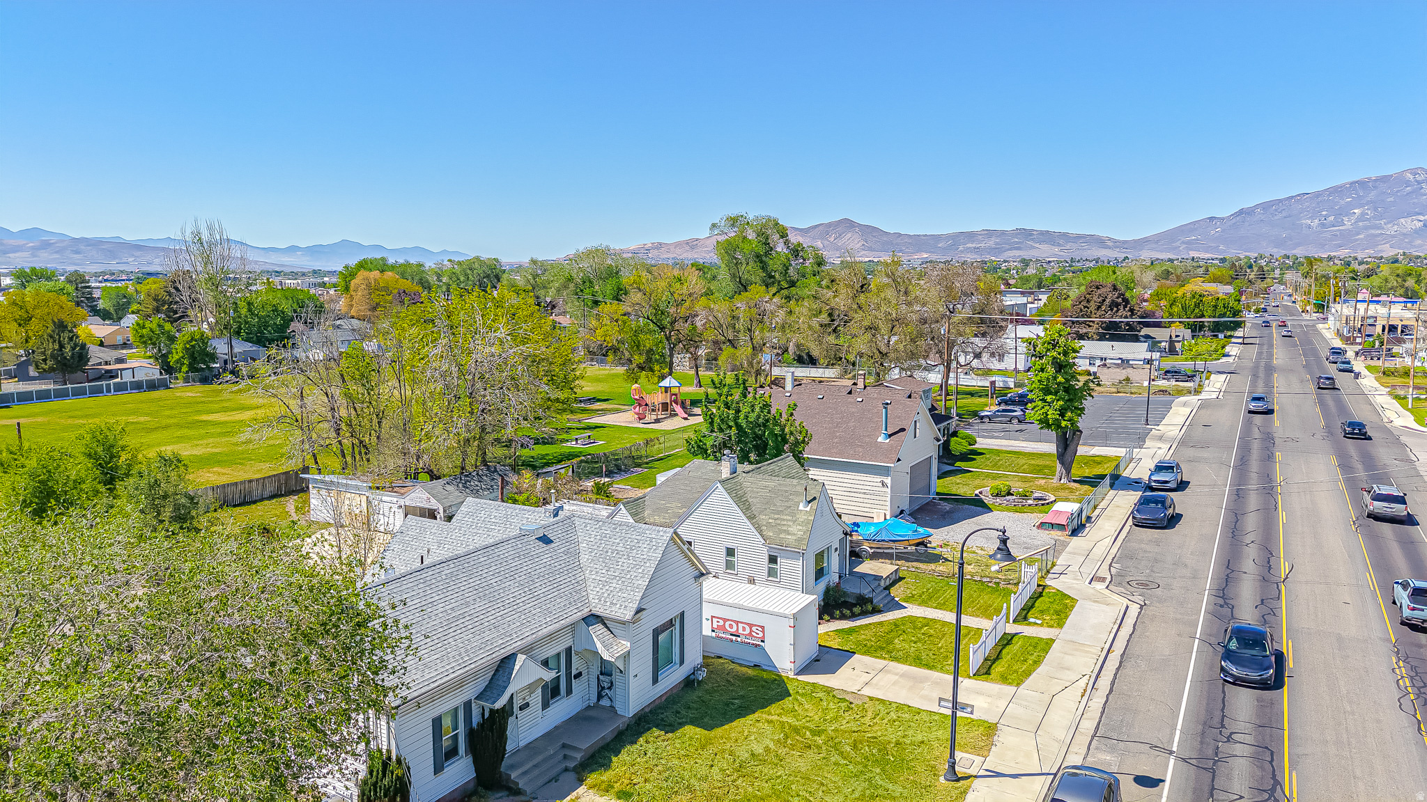 main property photo 33